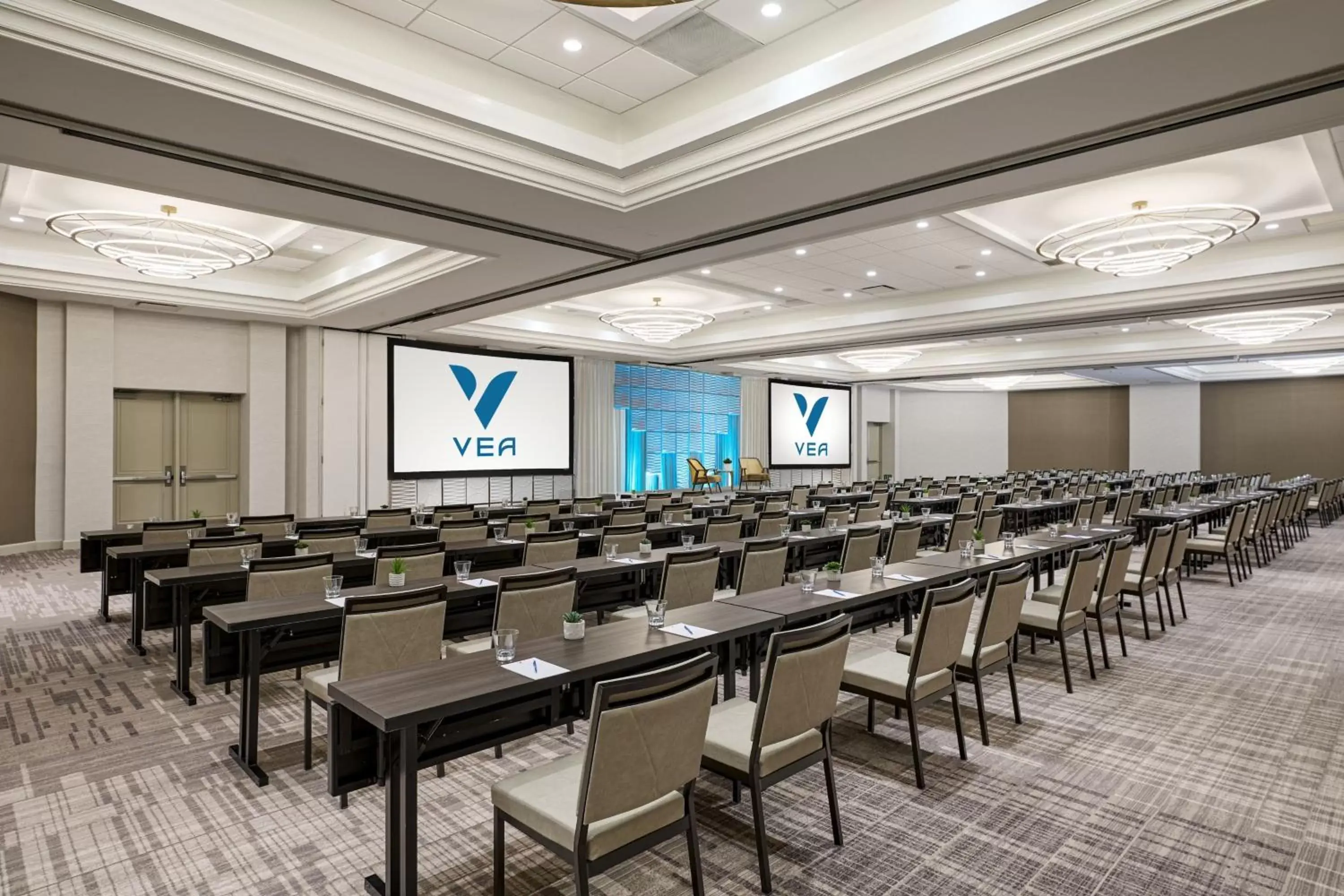 Meeting/conference room in VEA Newport Beach, a Marriott Resort & Spa