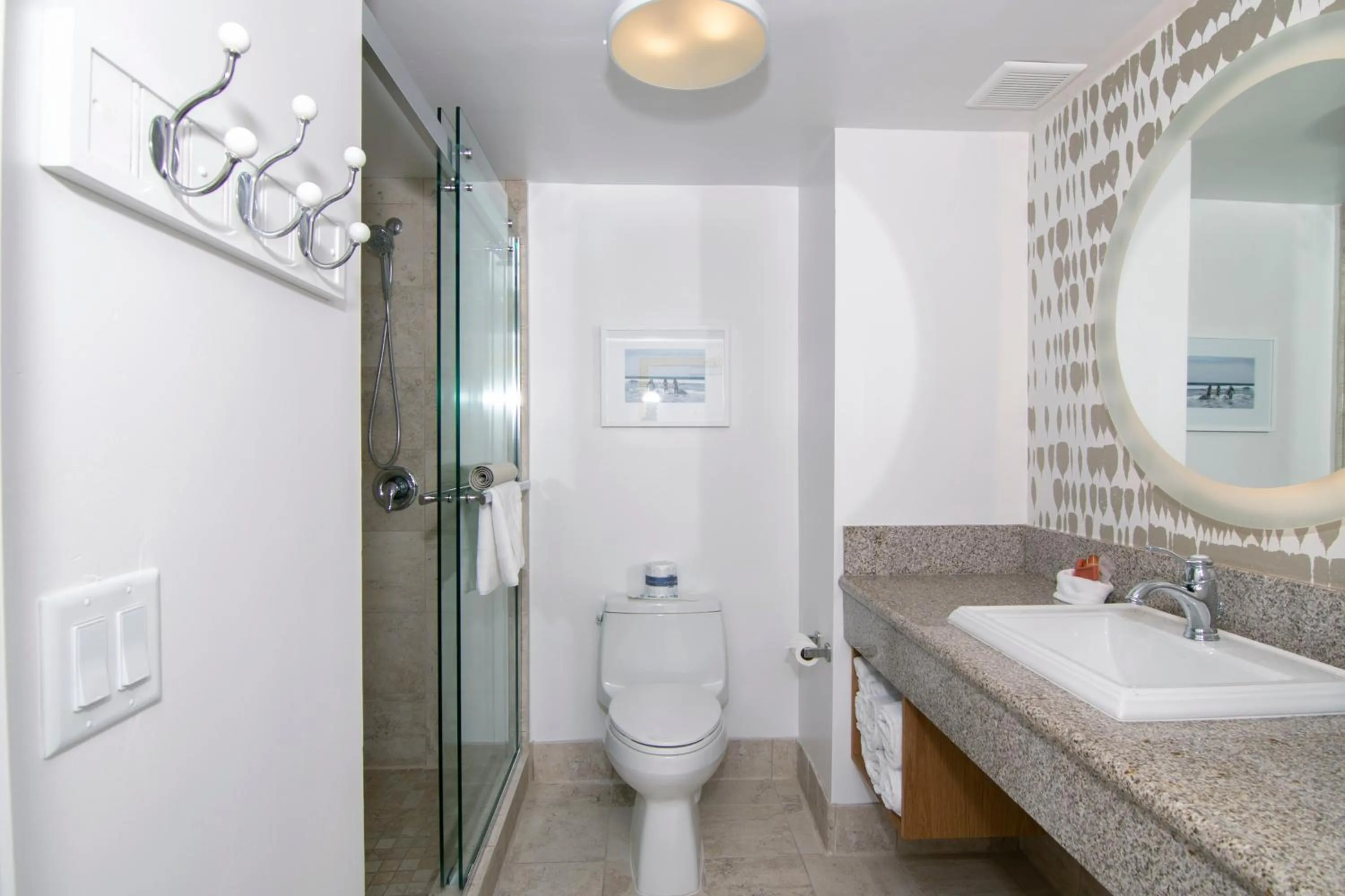 Shower in Ocean Park Inn