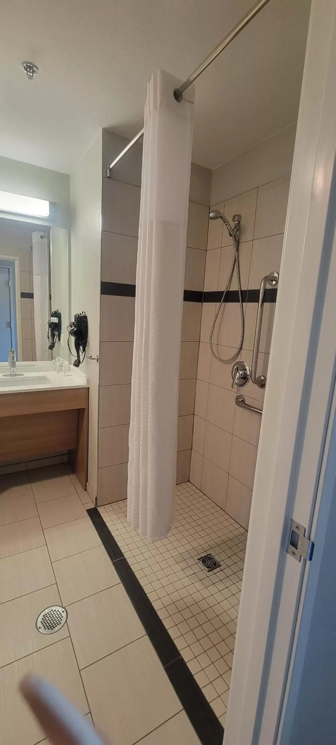 Shower, Bathroom in Microtel Inn & Suites by Wyndham Fountain North