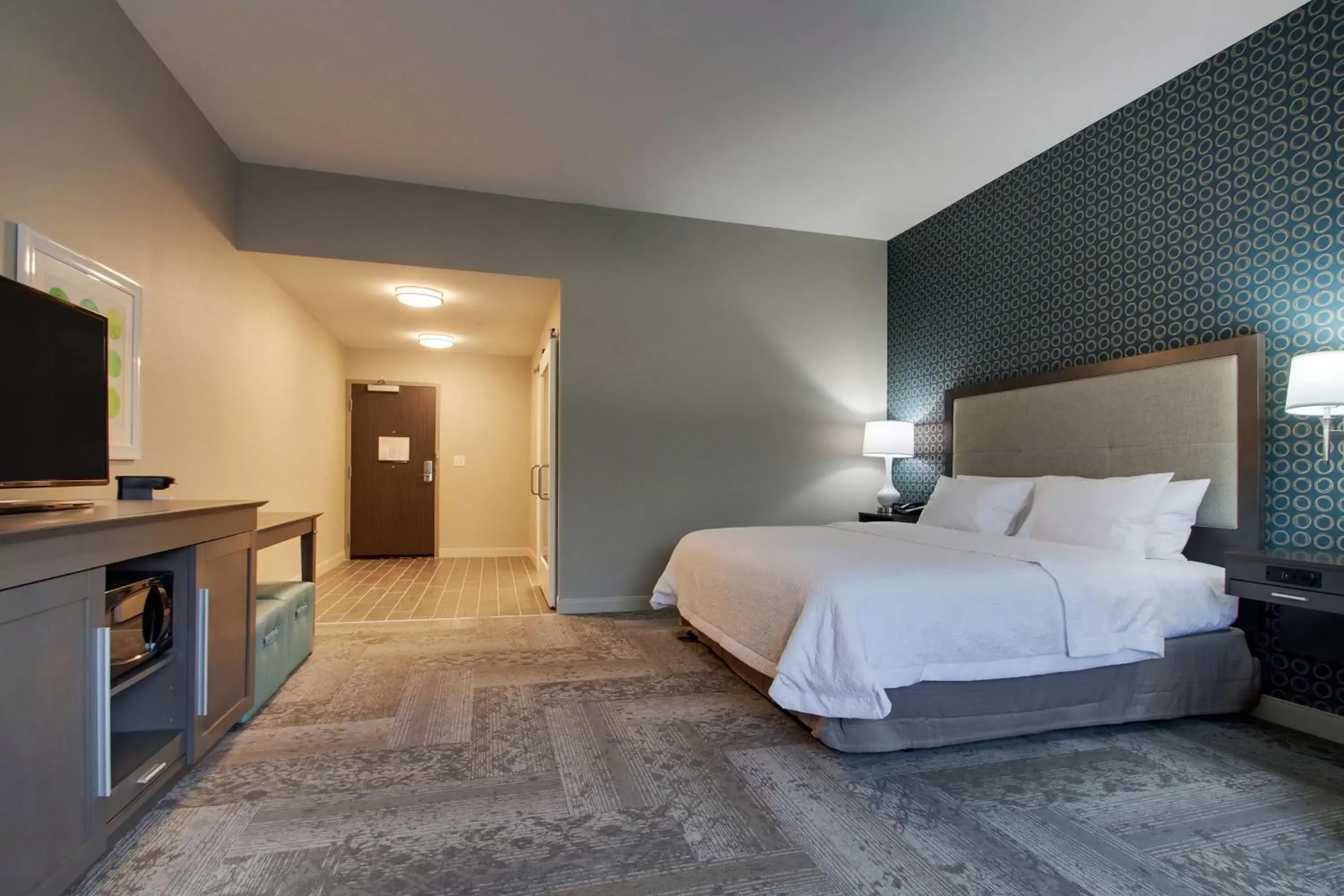 Bedroom in Hampton Inn & Suites By Hilton Knightdale Raleigh