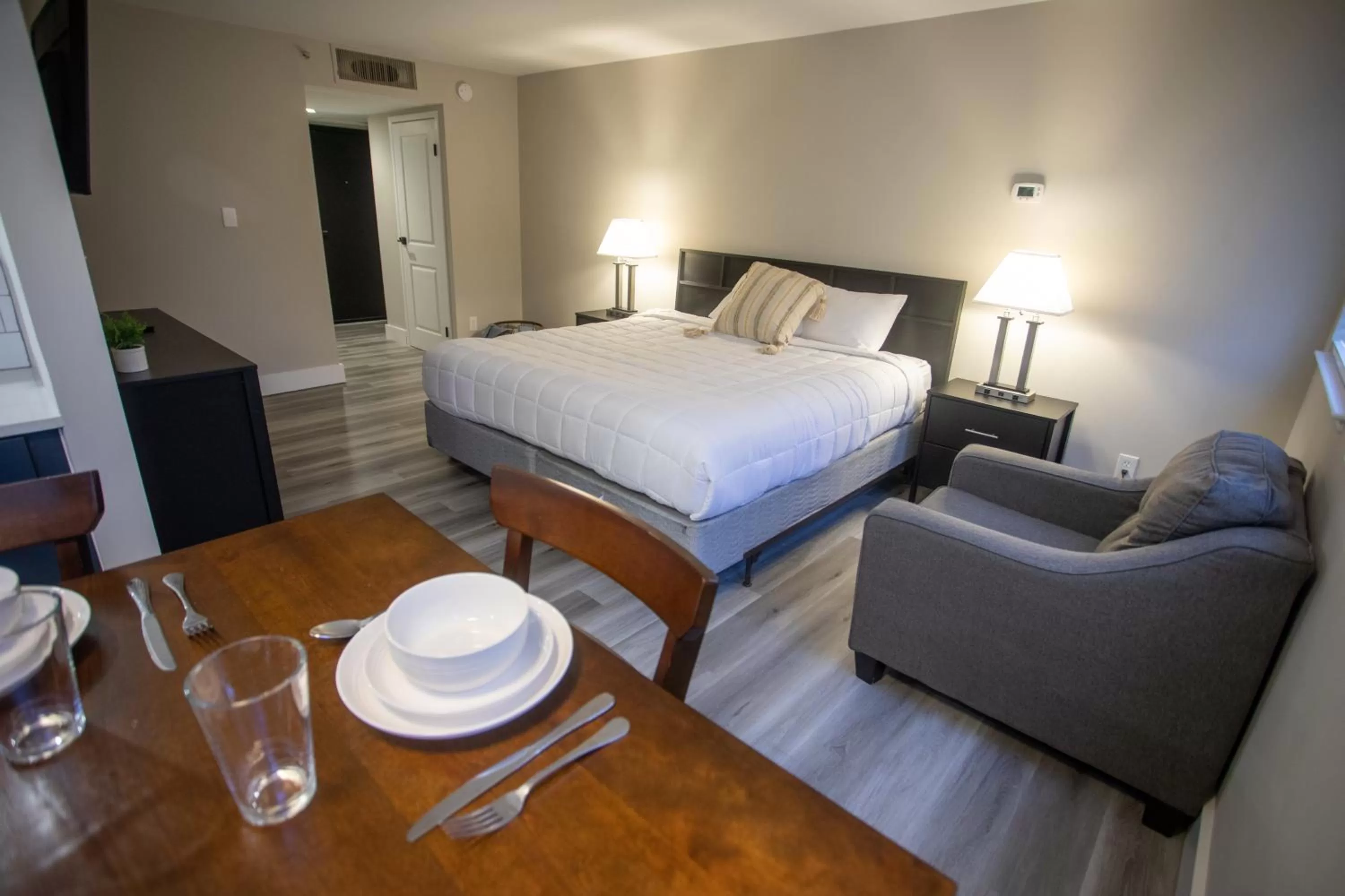 Bed in Georgetown Residences by LuxUrban