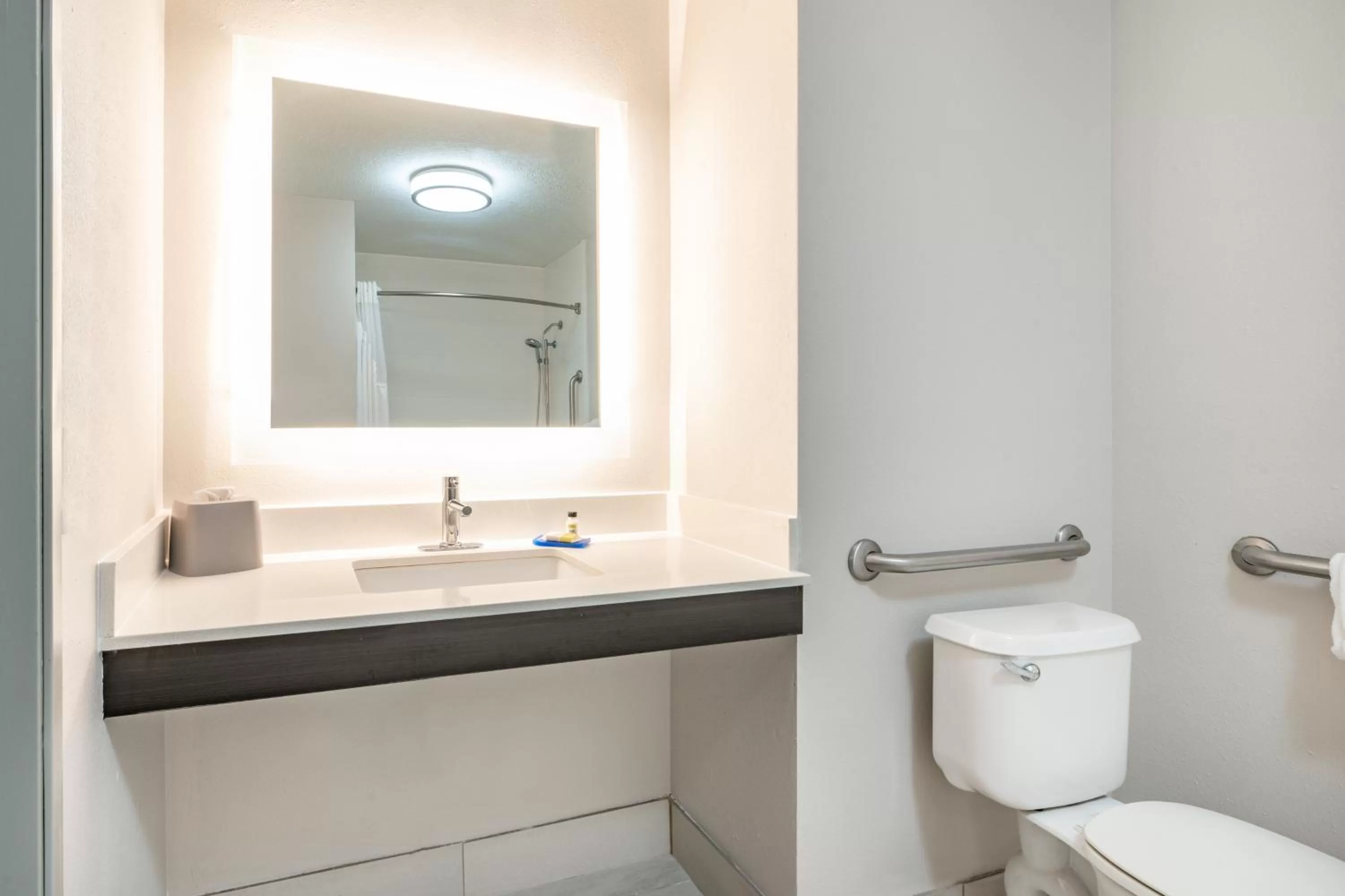 Holiday Inn Express Hotel & Suites Albuquerque - North Balloon Fiesta Park by IHG