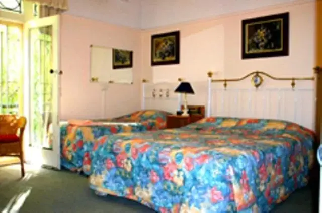 Bed in Georgian Court B&B Guest House