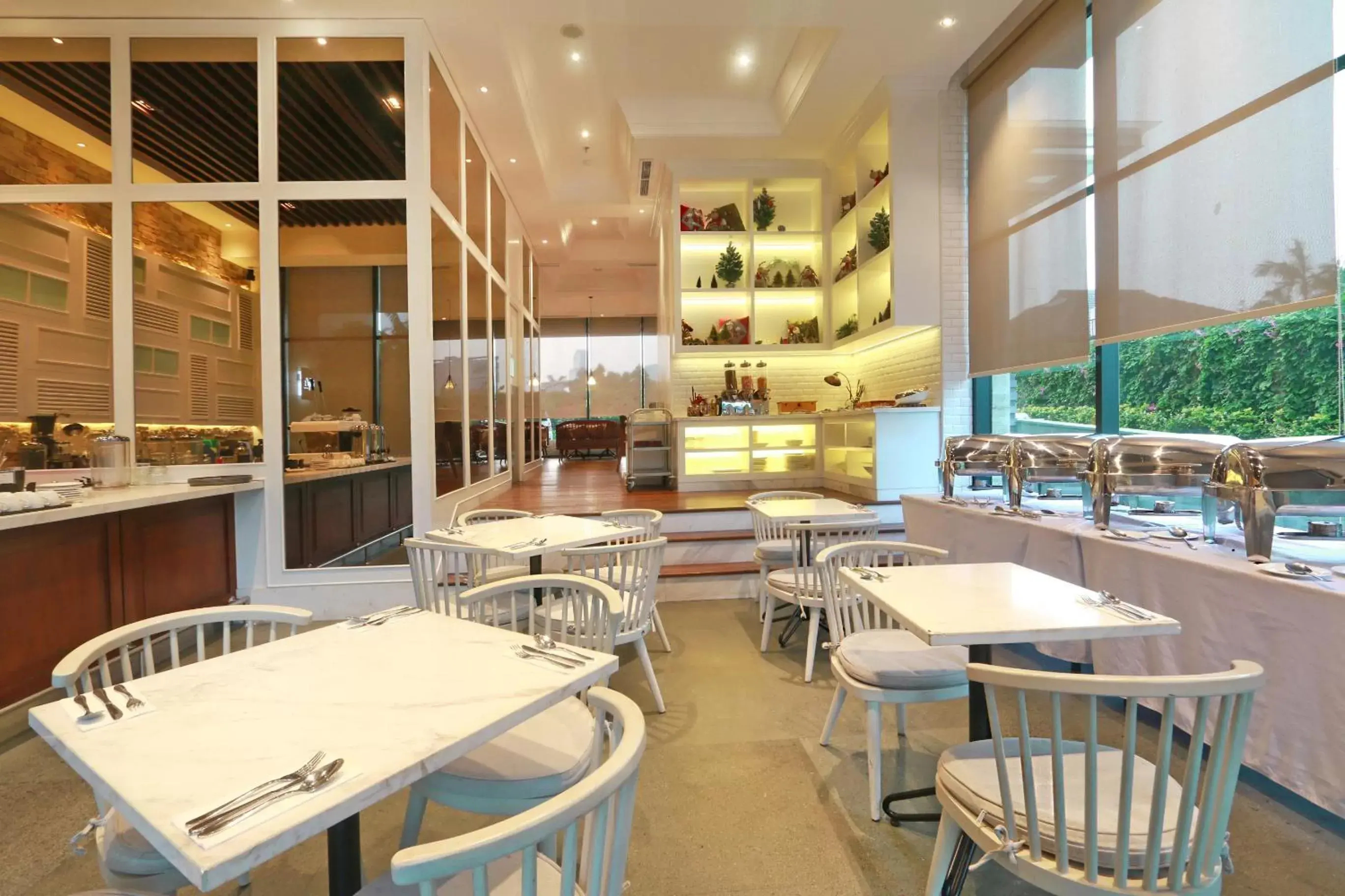 Restaurant/Places to Eat in Veranda Serviced Residence Puri