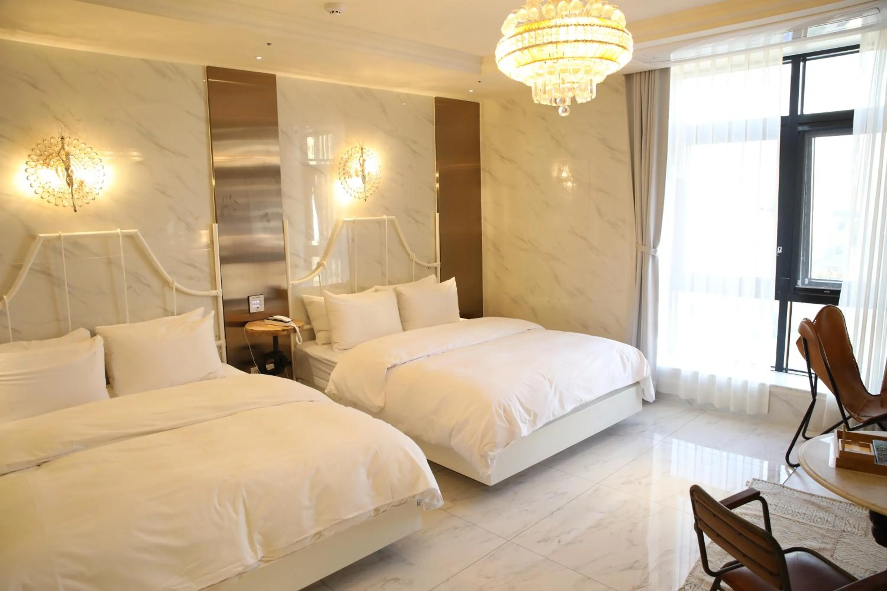 Photo of the whole room, Bed in Daegu February Hotel Dongseongro