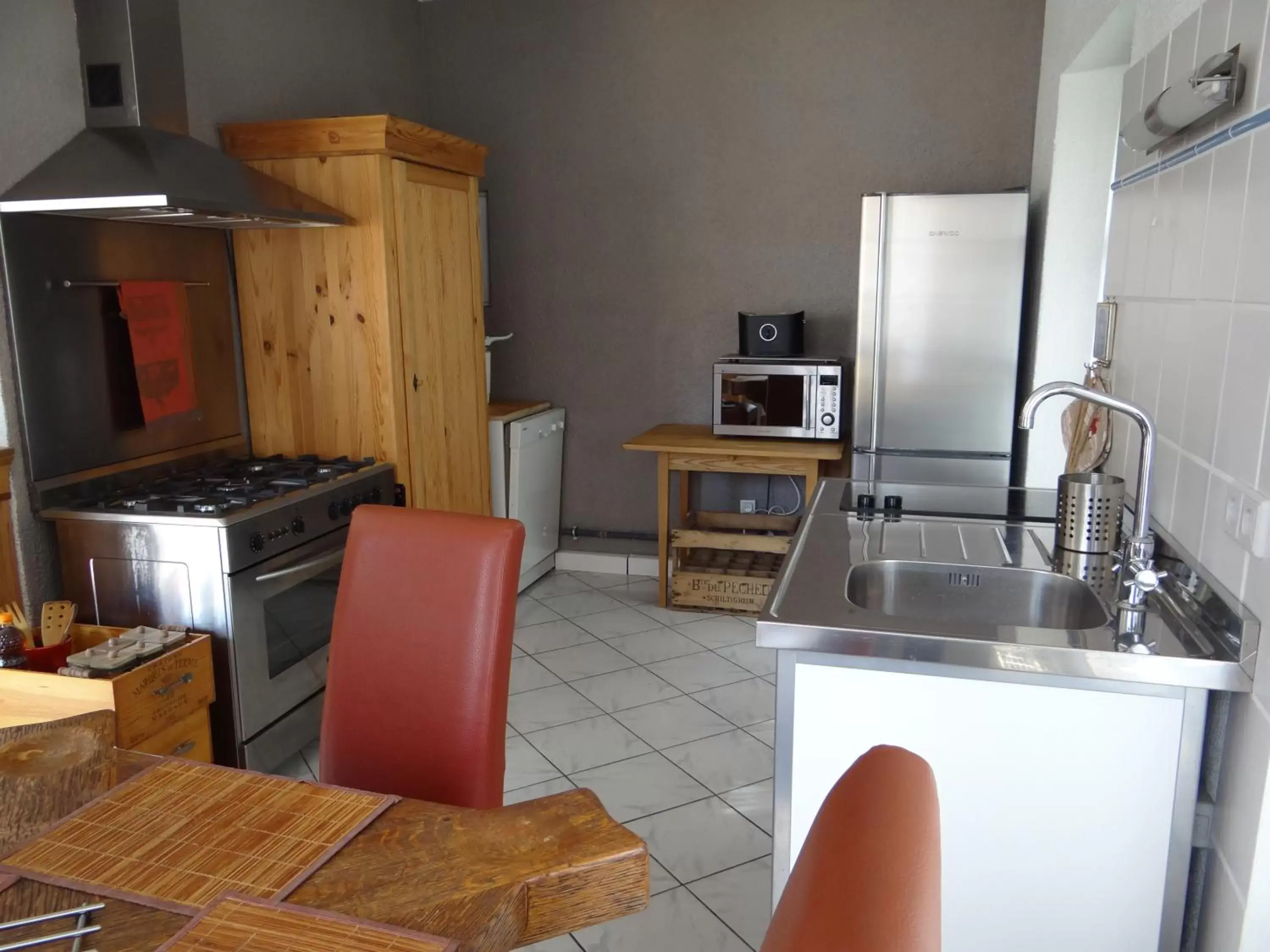 Kitchen/Kitchenette in Château Mesny