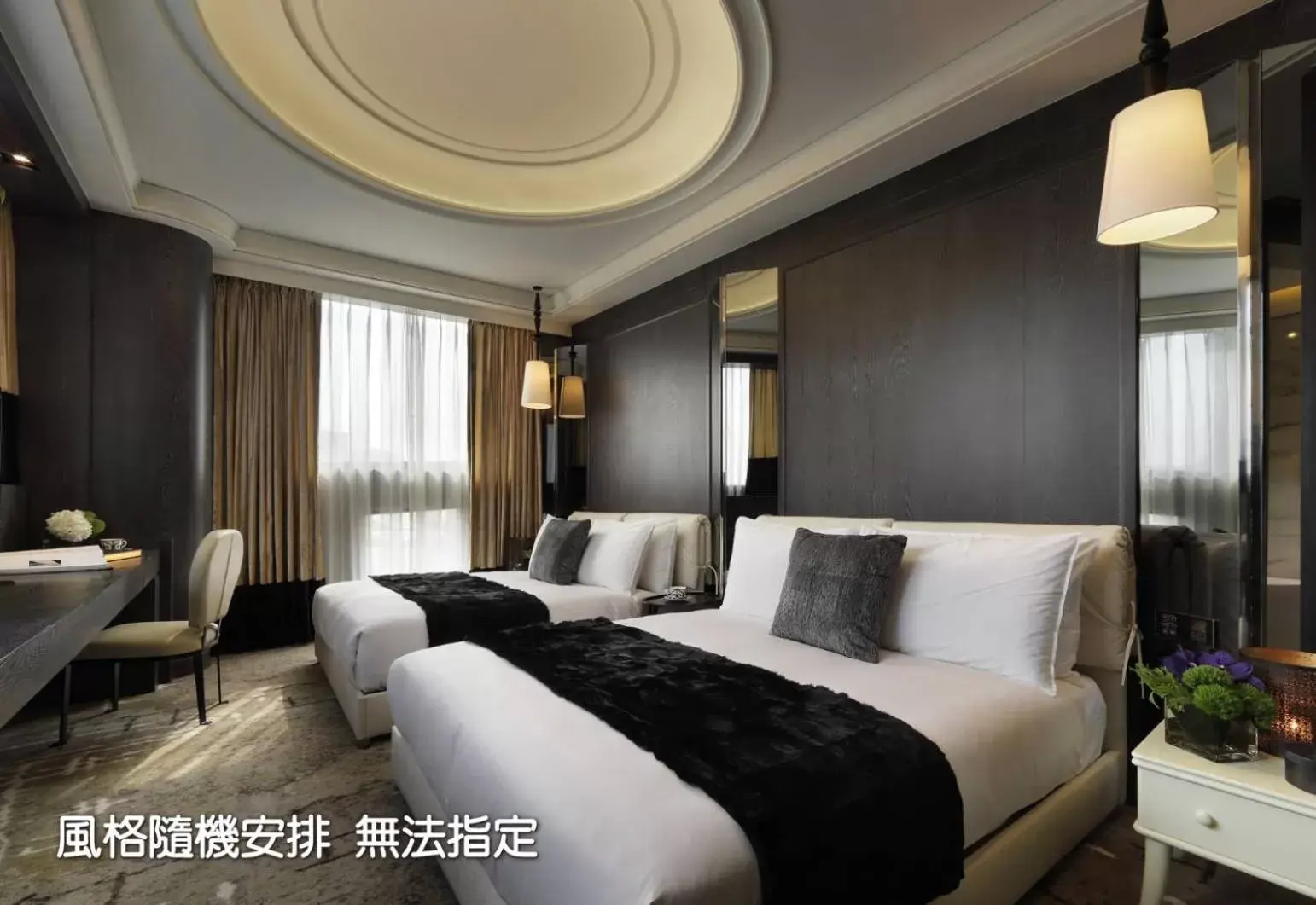 Photo of the whole room, Bed in Boda Hotel