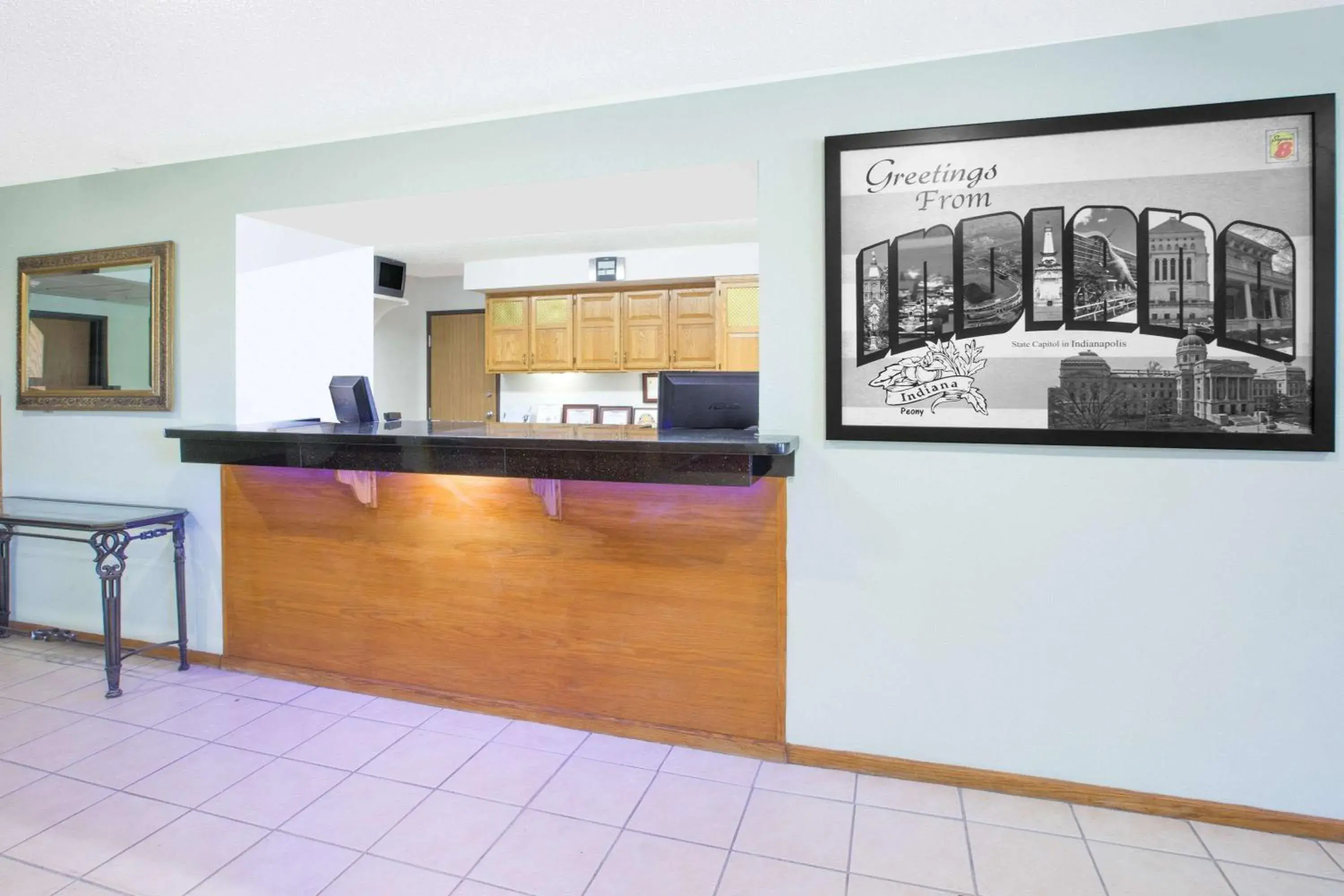 Lobby or reception in Super 8 by Wyndham Howe Lobby or reception in Super 8 by Wyndham Howe