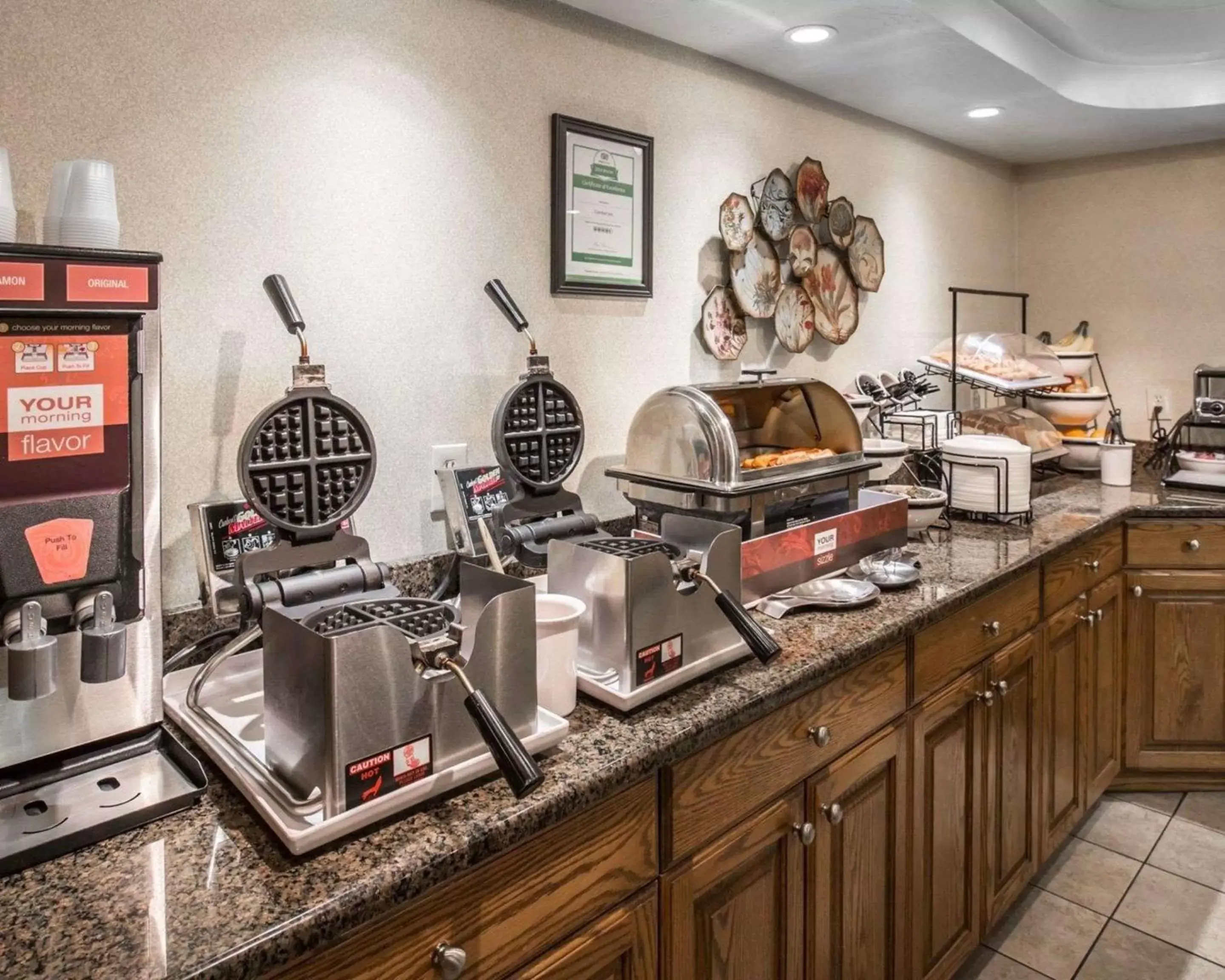 Restaurant/places to eat, Kitchen/Kitchenette in Comfort Inn & Suites Beaver - Interstate 15 North