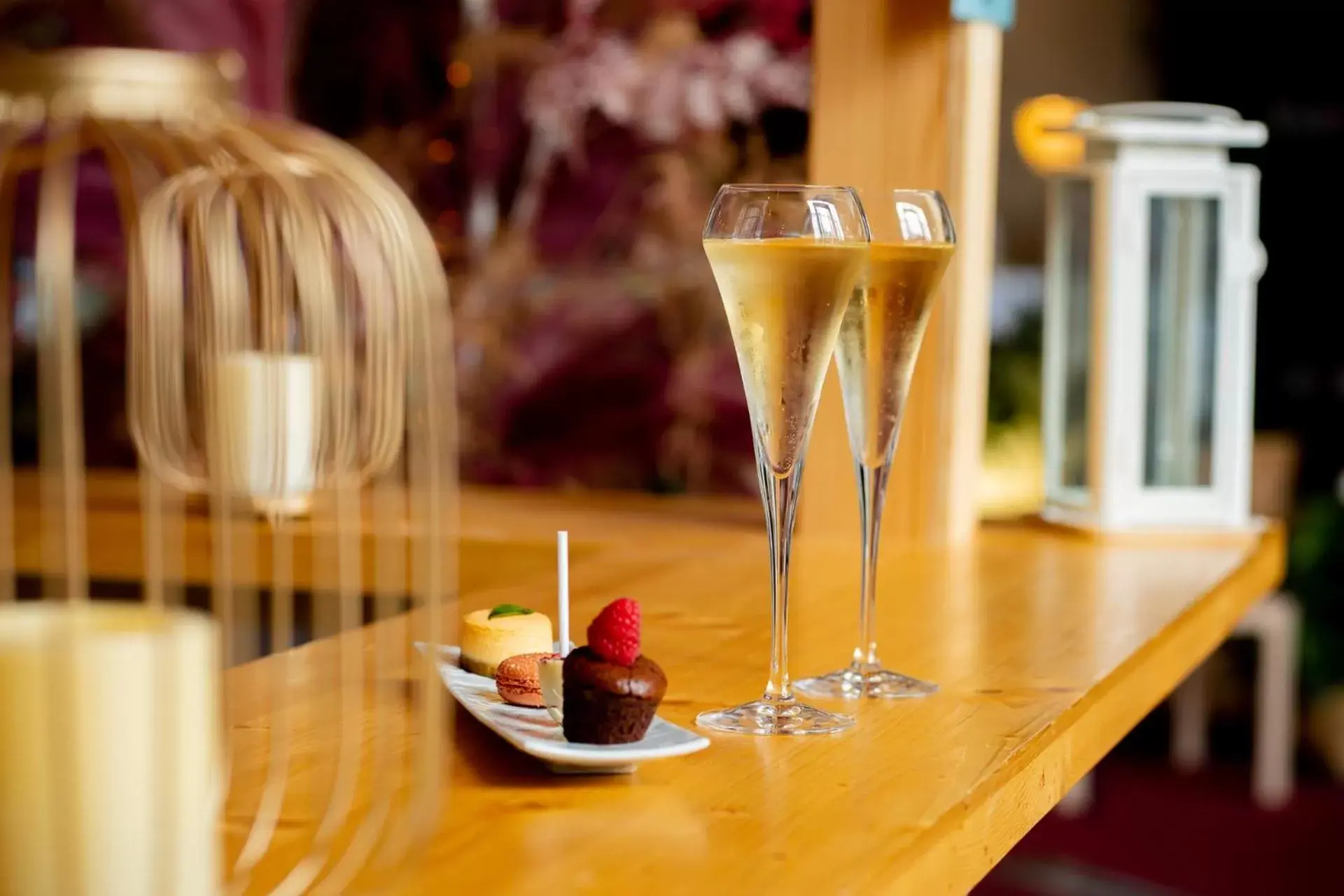 Lounge or bar in Mercure Reims Centre Cathédrale Lounge or bar in Mercure Reims Centre Cathédrale