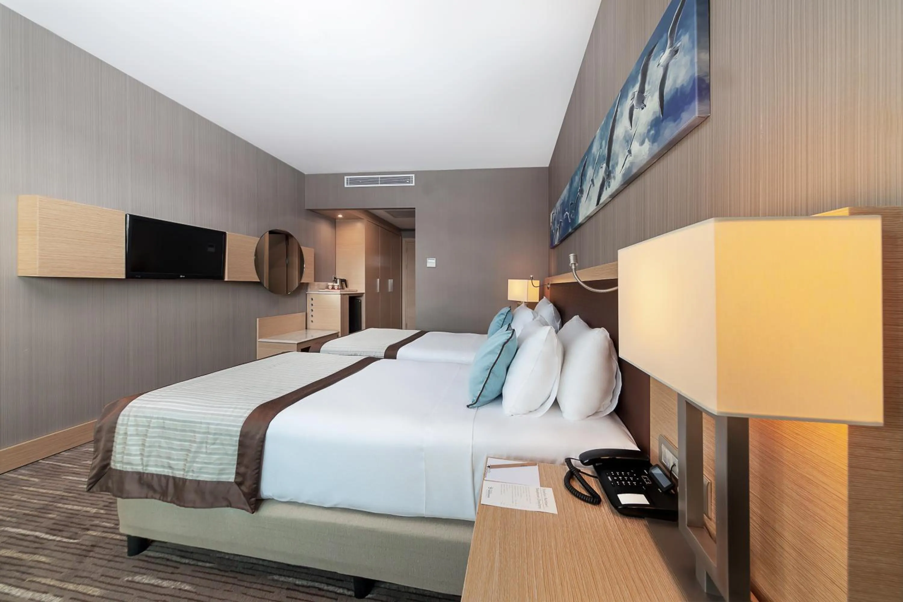 View (from property/room), Bed in Park Dedeman Bostanci Hotel