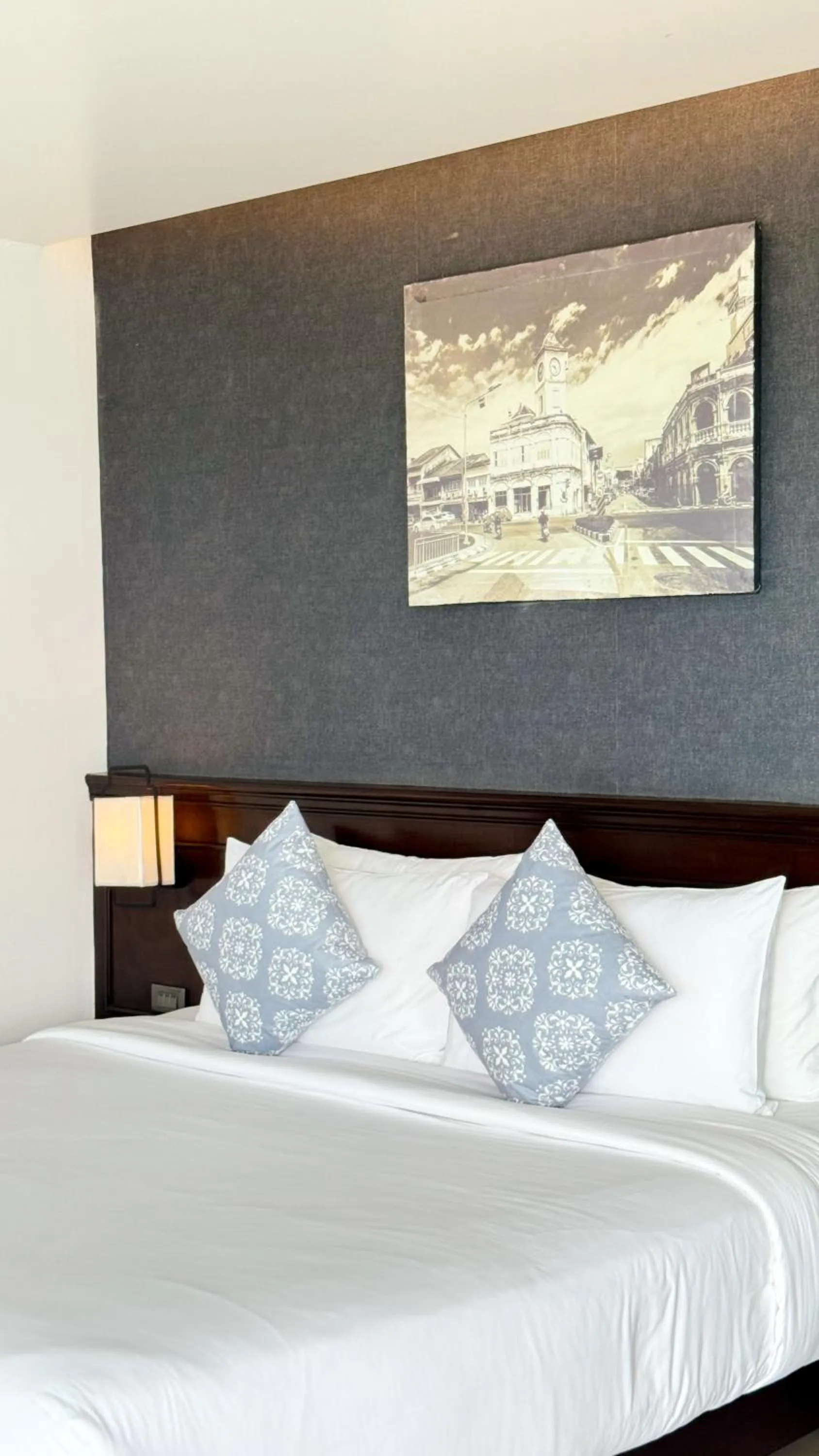 Bed in Grand Supicha City Hotel