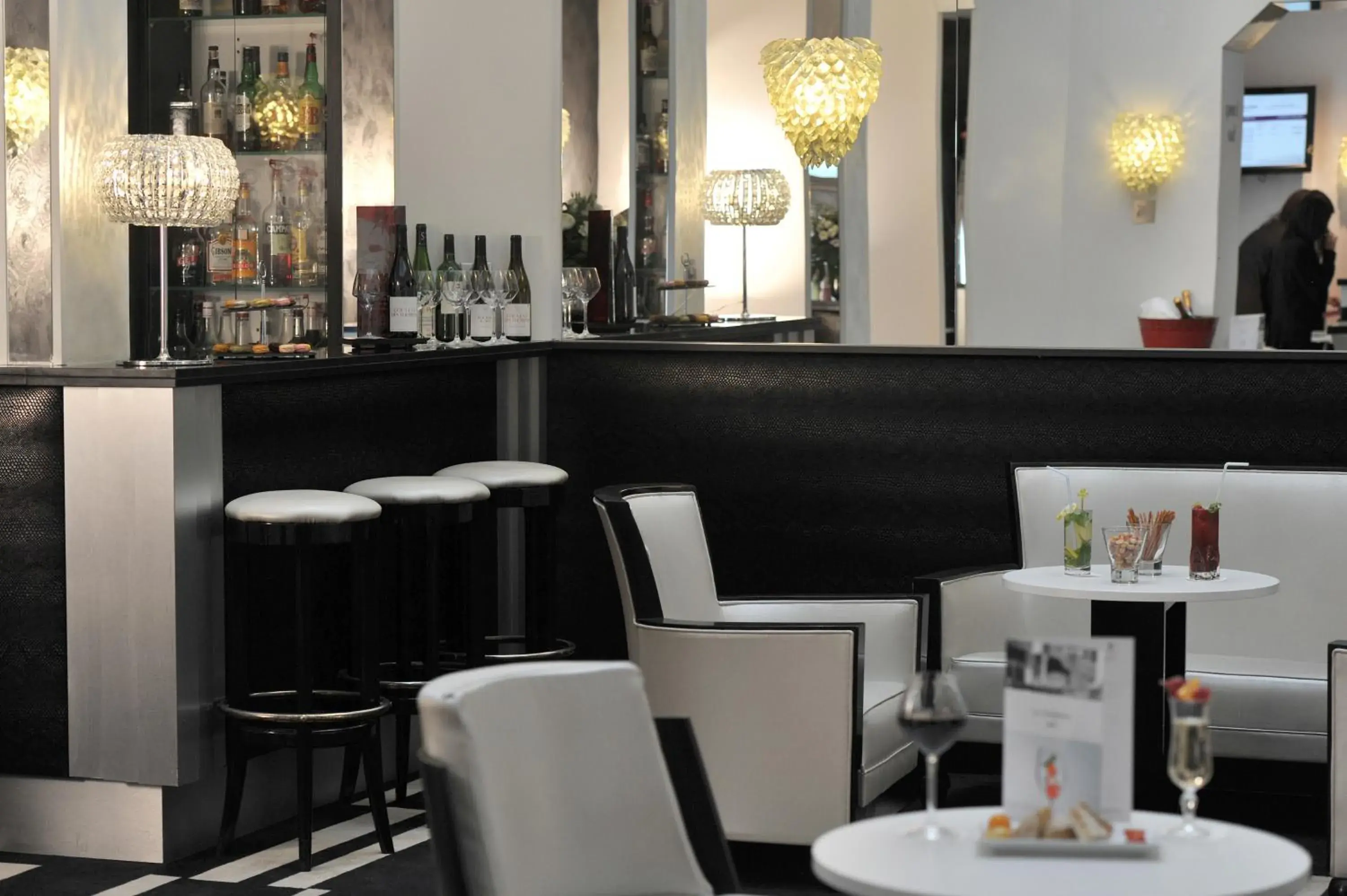 Lounge or bar, Restaurant/Places to Eat in Hotel Mercure Paris Opera Faubourg Montmartre