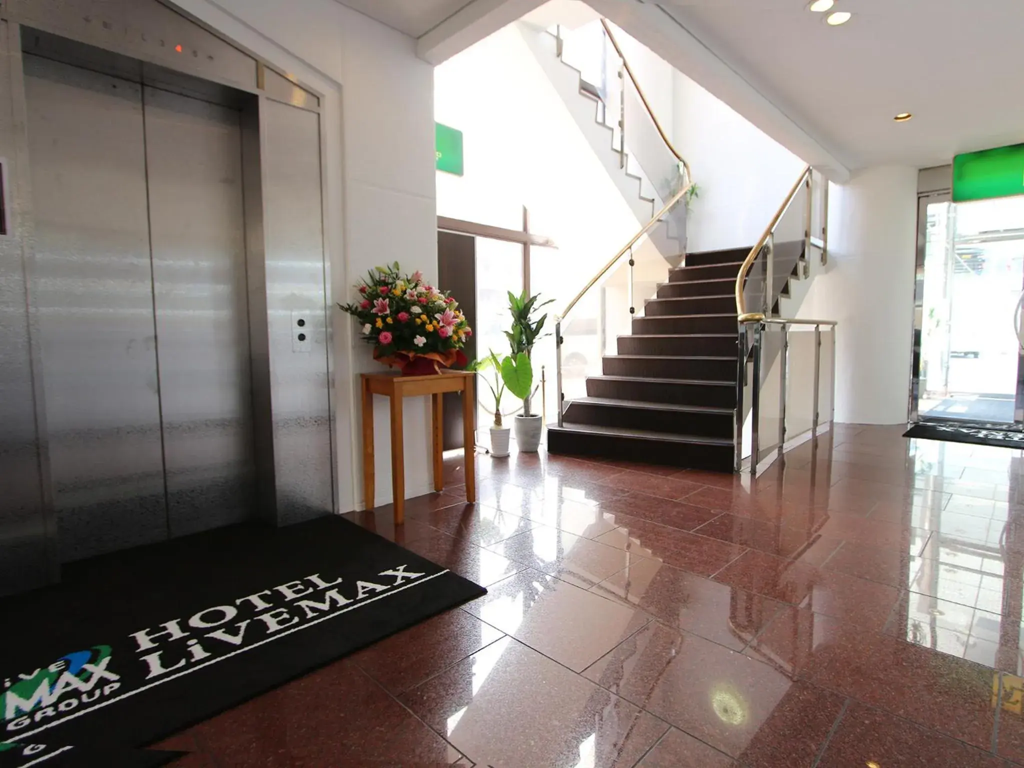 elevator in HOTEL LiVEMAX BUDGET Utsunomiya