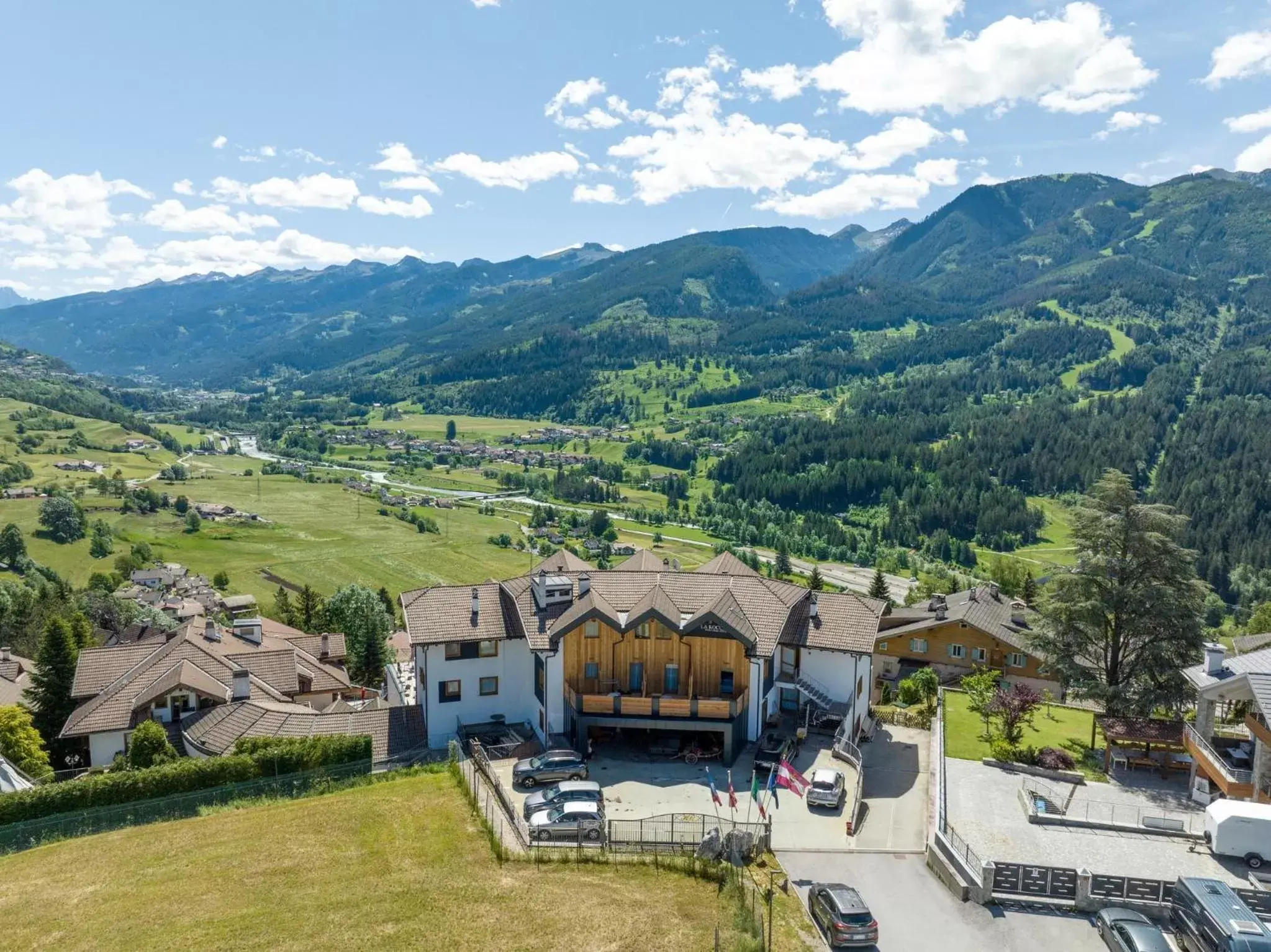 Property building, Bird's-eye View in La Roccia Wellness Hotel