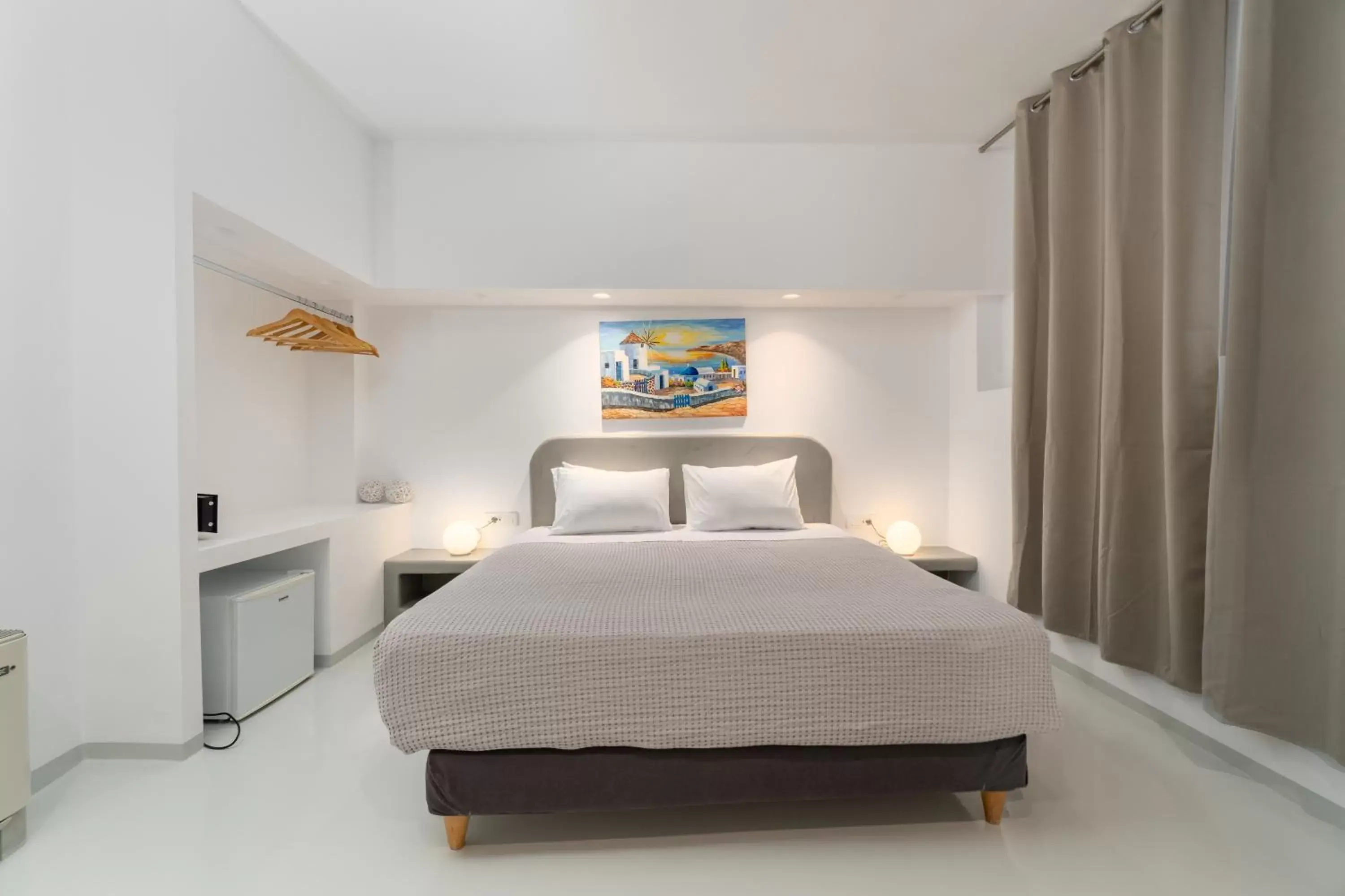 Bedroom, Bed in Central Fira Suites