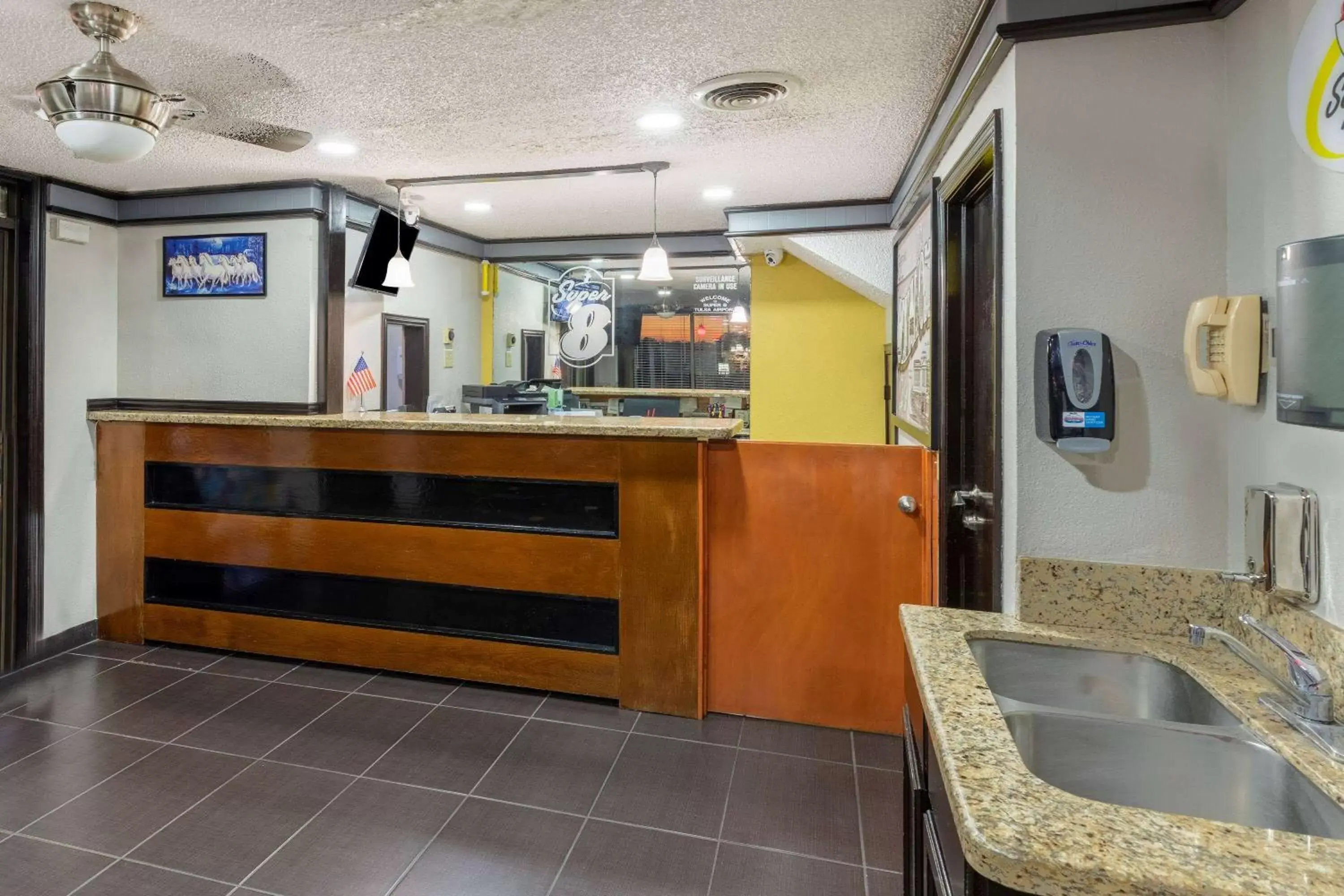 Lobby or reception, Lobby/Reception in Super 8 by Wyndham Tulsa/Arpt/St Fairgrounds