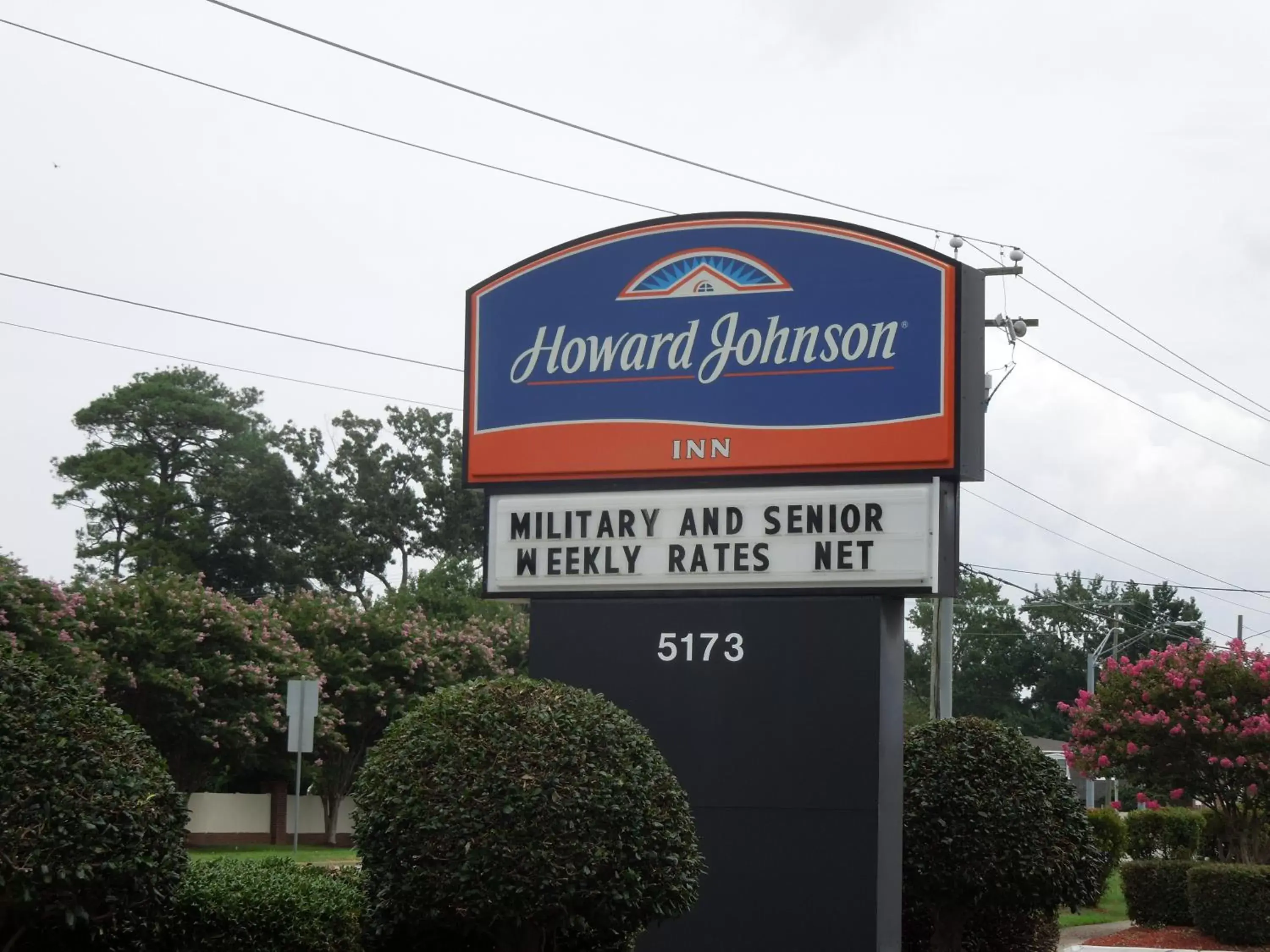 Facade/entrance in Howard Johnson by Wyndham Virginia Beach Facade/entrance in Howard Johnson by Wyndham Virginia Beach