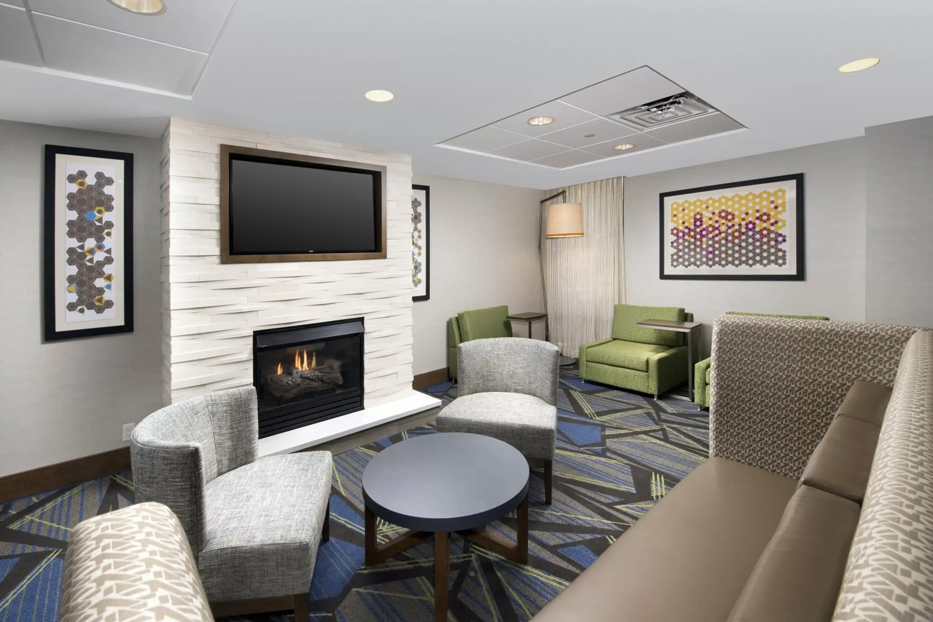 Property building, Seating Area in Holiday Inn Express Andover North - Lawrence, an IHG Hotel