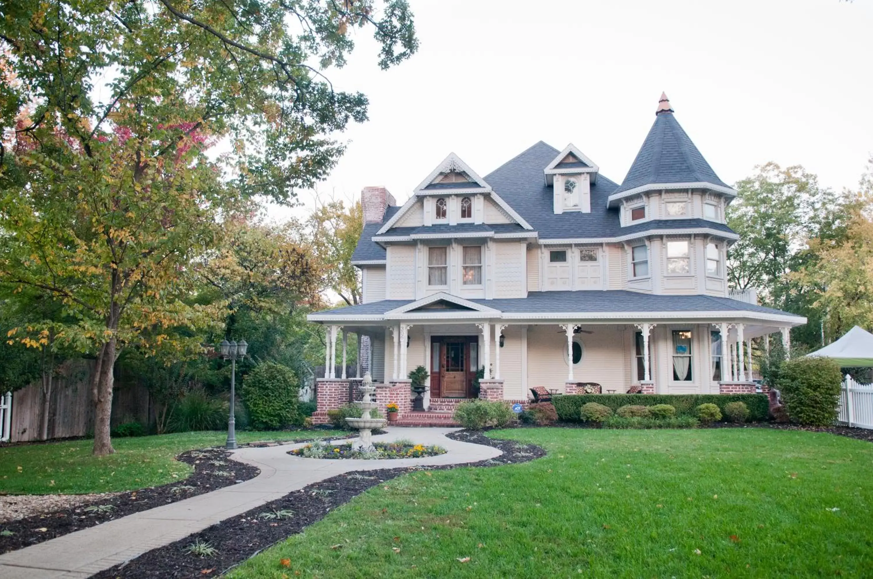 Facade/entrance, Garden in The Victoria Bed & Breakfast