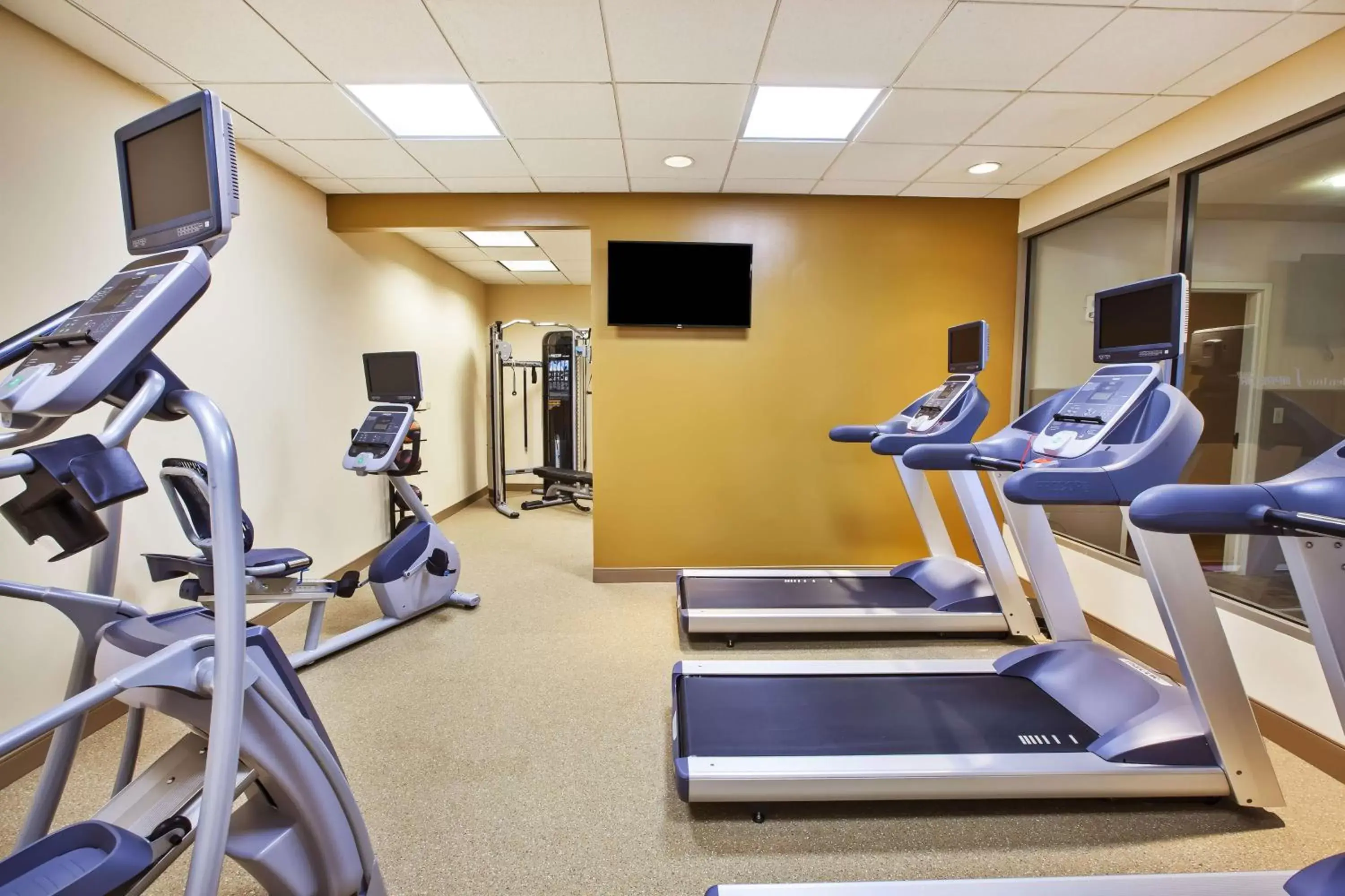 Fitness centre/facilities, Fitness Center/Facilities in Hilton Garden Inn Cleveland Downtown