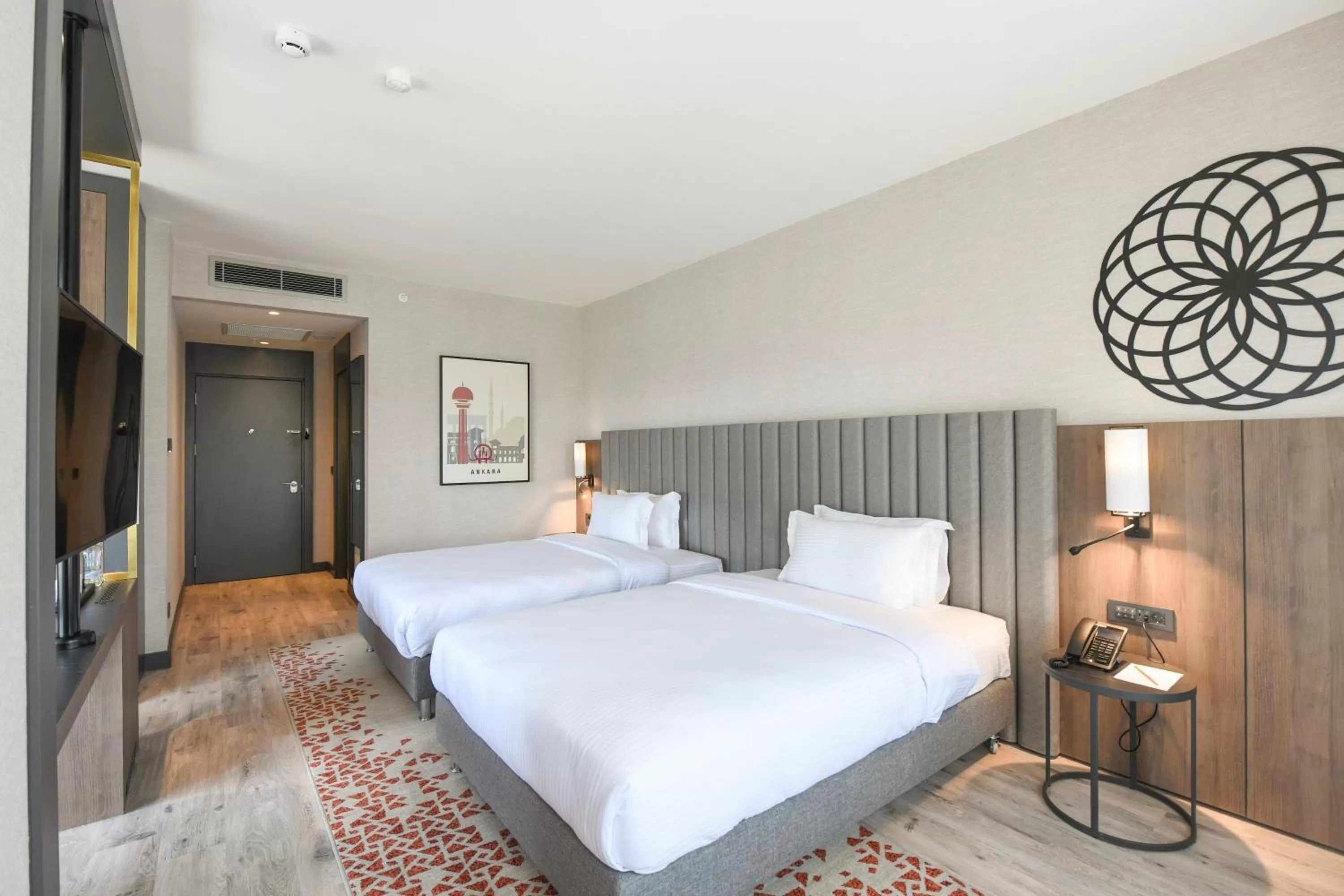 Photo of the whole room, Bed in Crowne Plaza Ankara by IHG