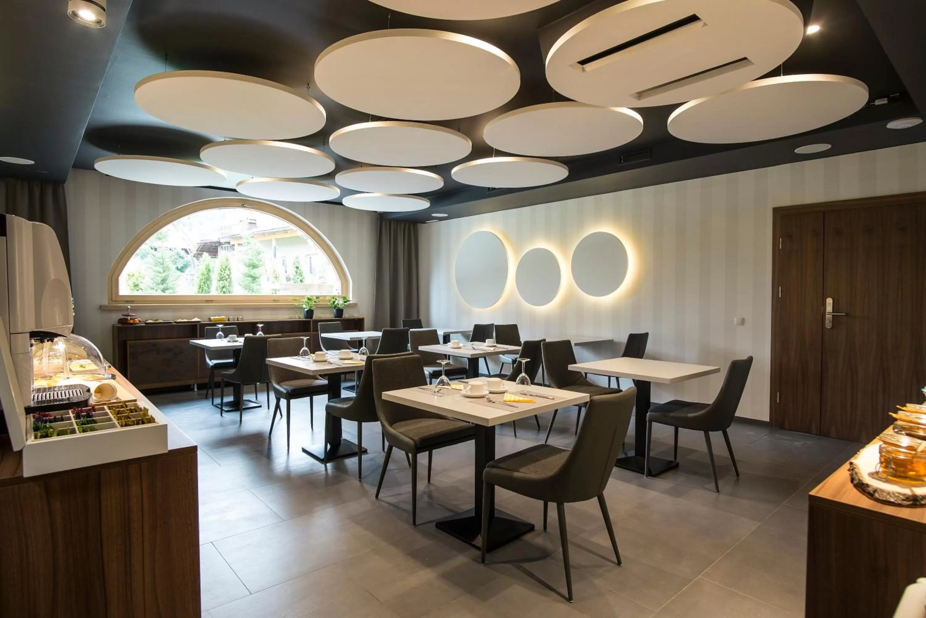 Dining area in Villa Belweder