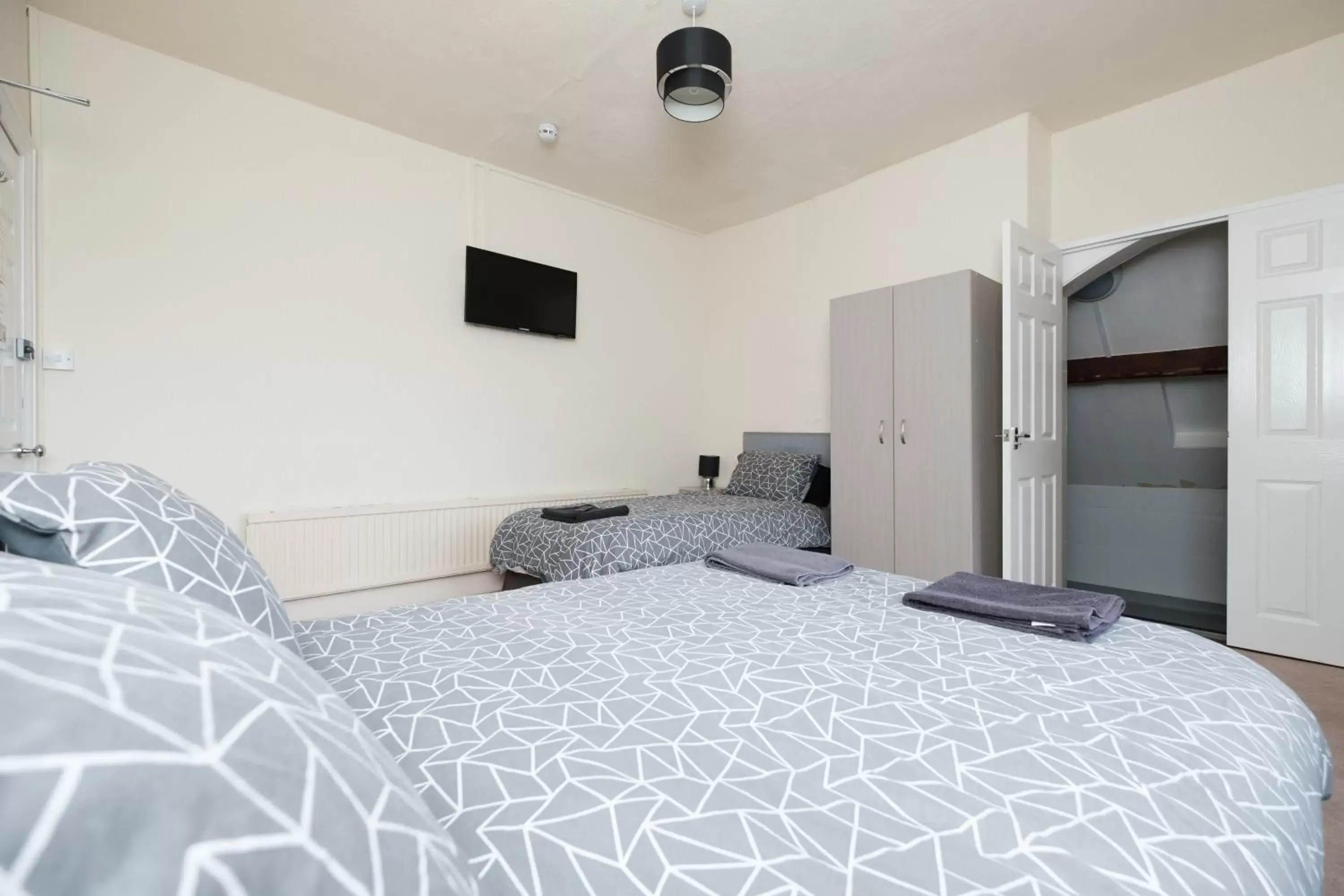 Deluxe Family Room in OYO The Pickering Park Hotel Deluxe Family Room in OYO The Pickering Park Hotel