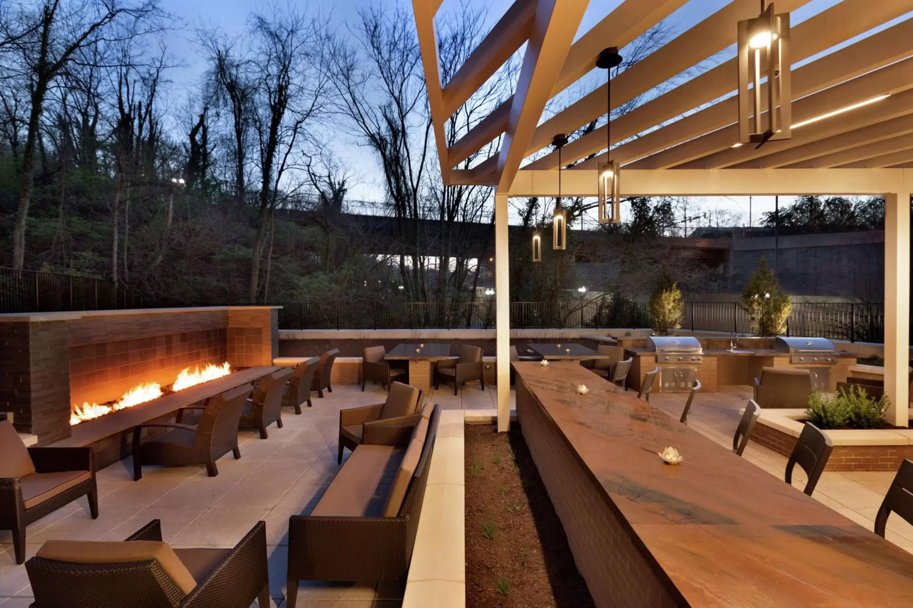 Inner courtyard view, Restaurant/Places to Eat in Homewood Suites By Hilton Arlington Rosslyn Key Bridge