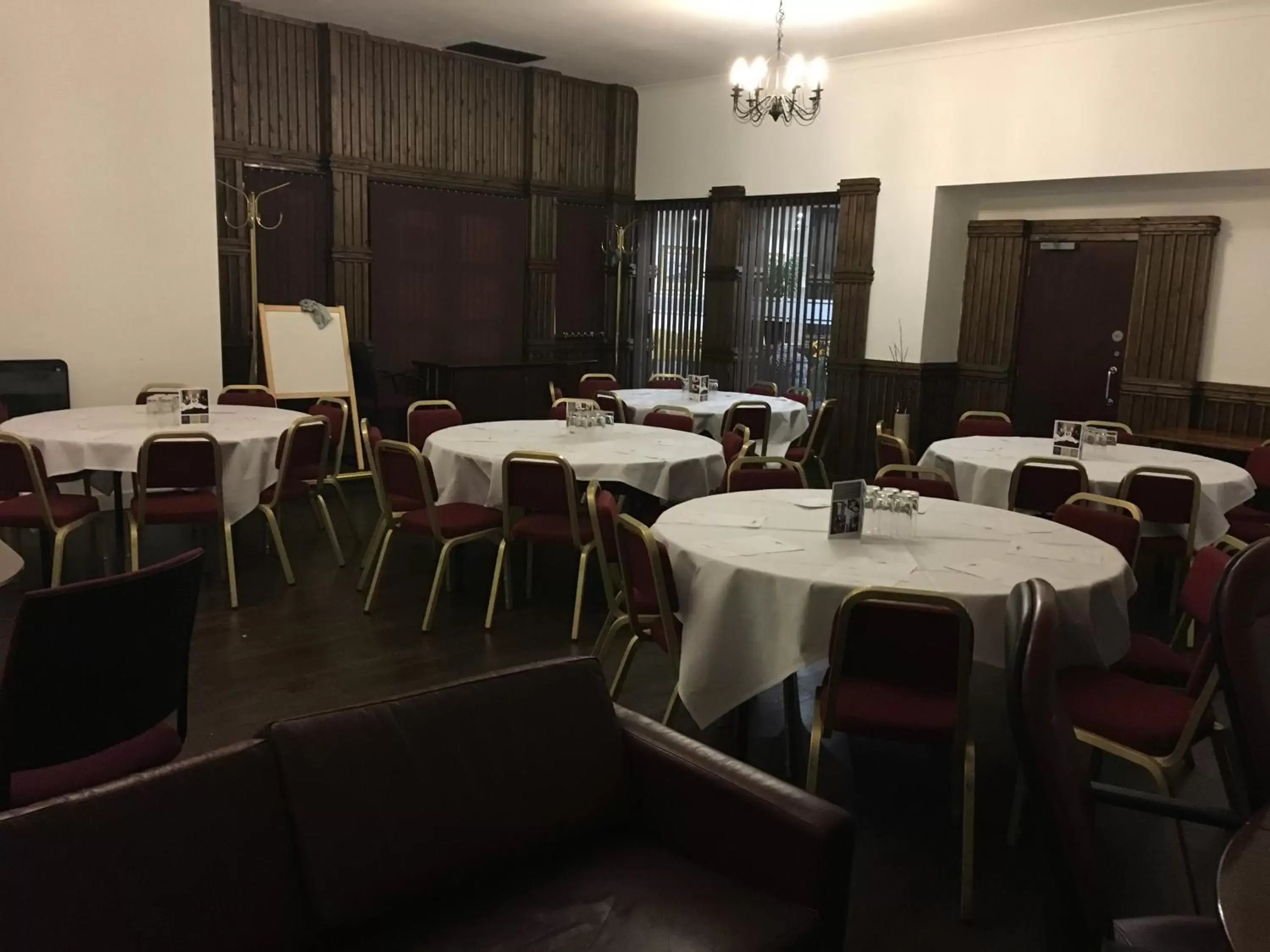 Meeting/conference room, Restaurant/Places to Eat in The Kings Arms Hotel