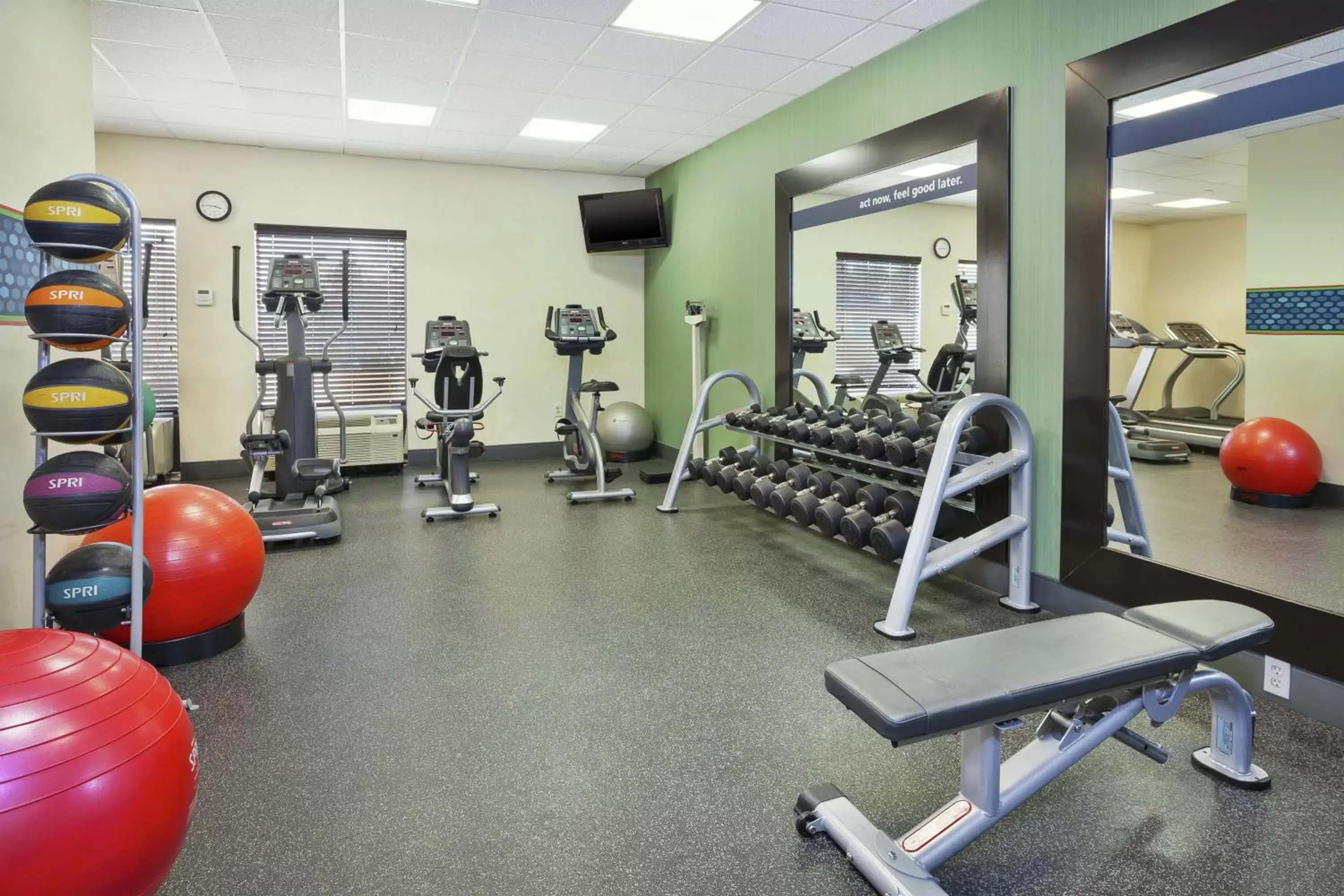 Fitness centre/facilities, Fitness Center/Facilities in Hampton Inn Clinton