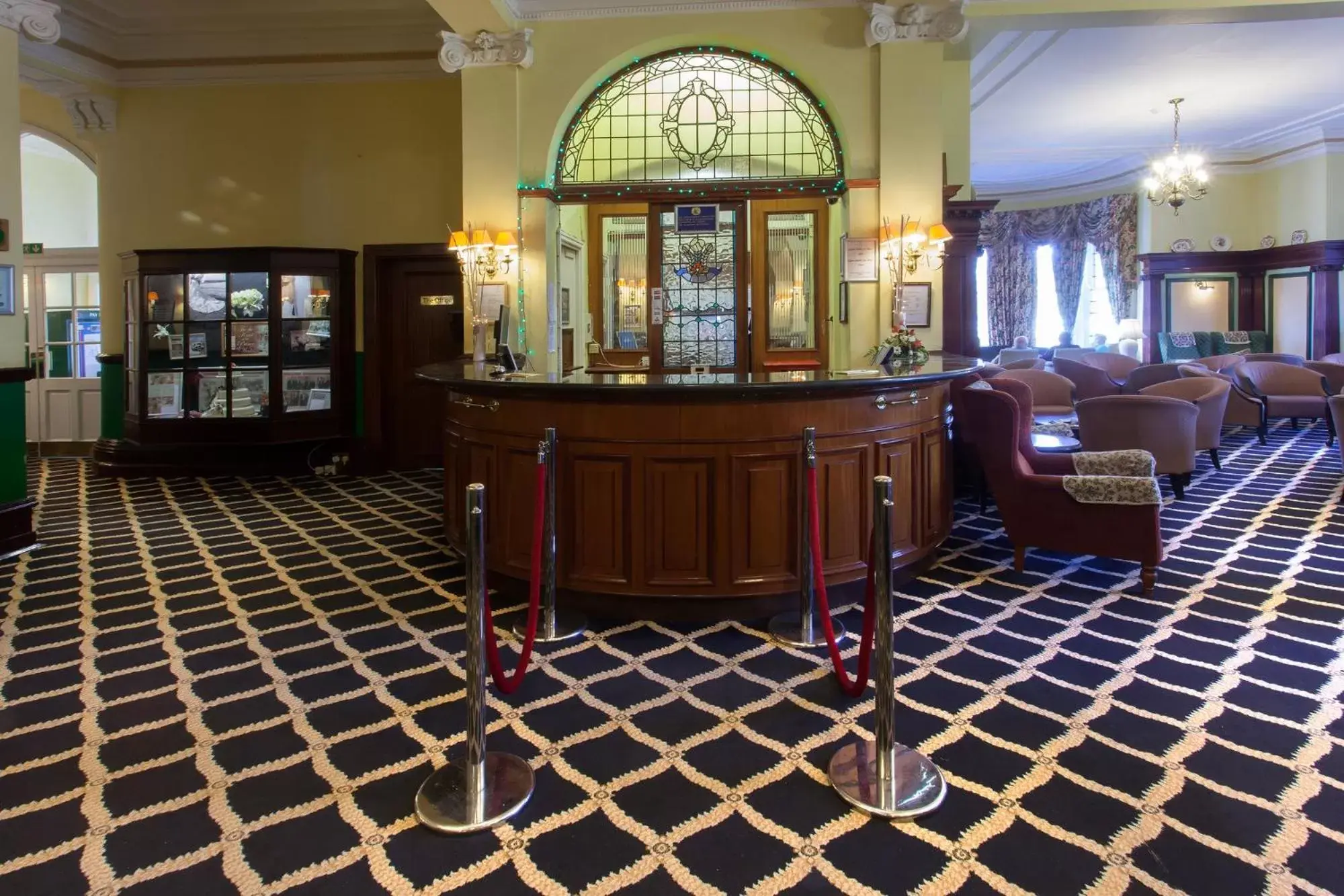 Lobby or reception in Prince Of Wales Hotel