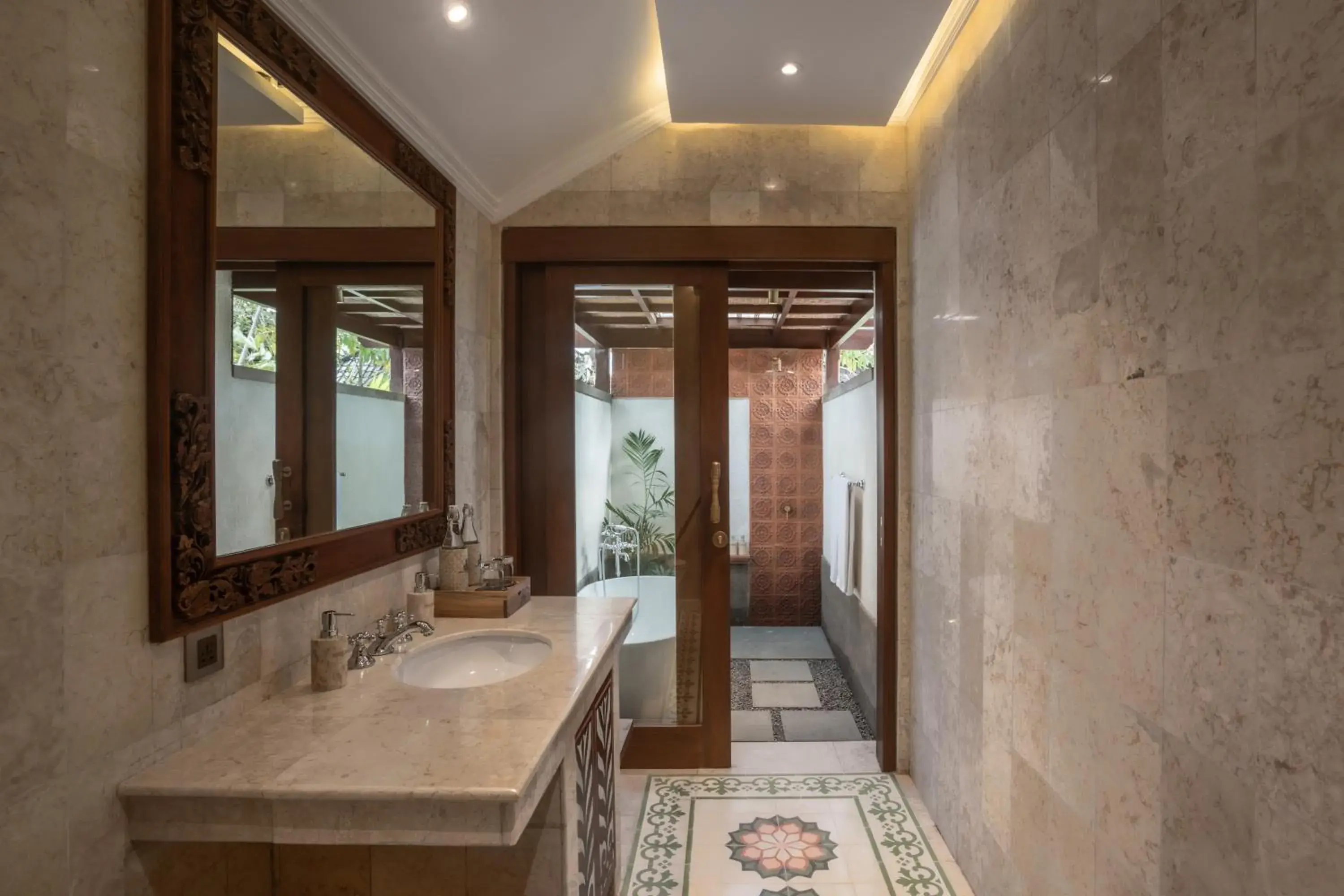 Bathroom in Puri Saraswati Dijiwa