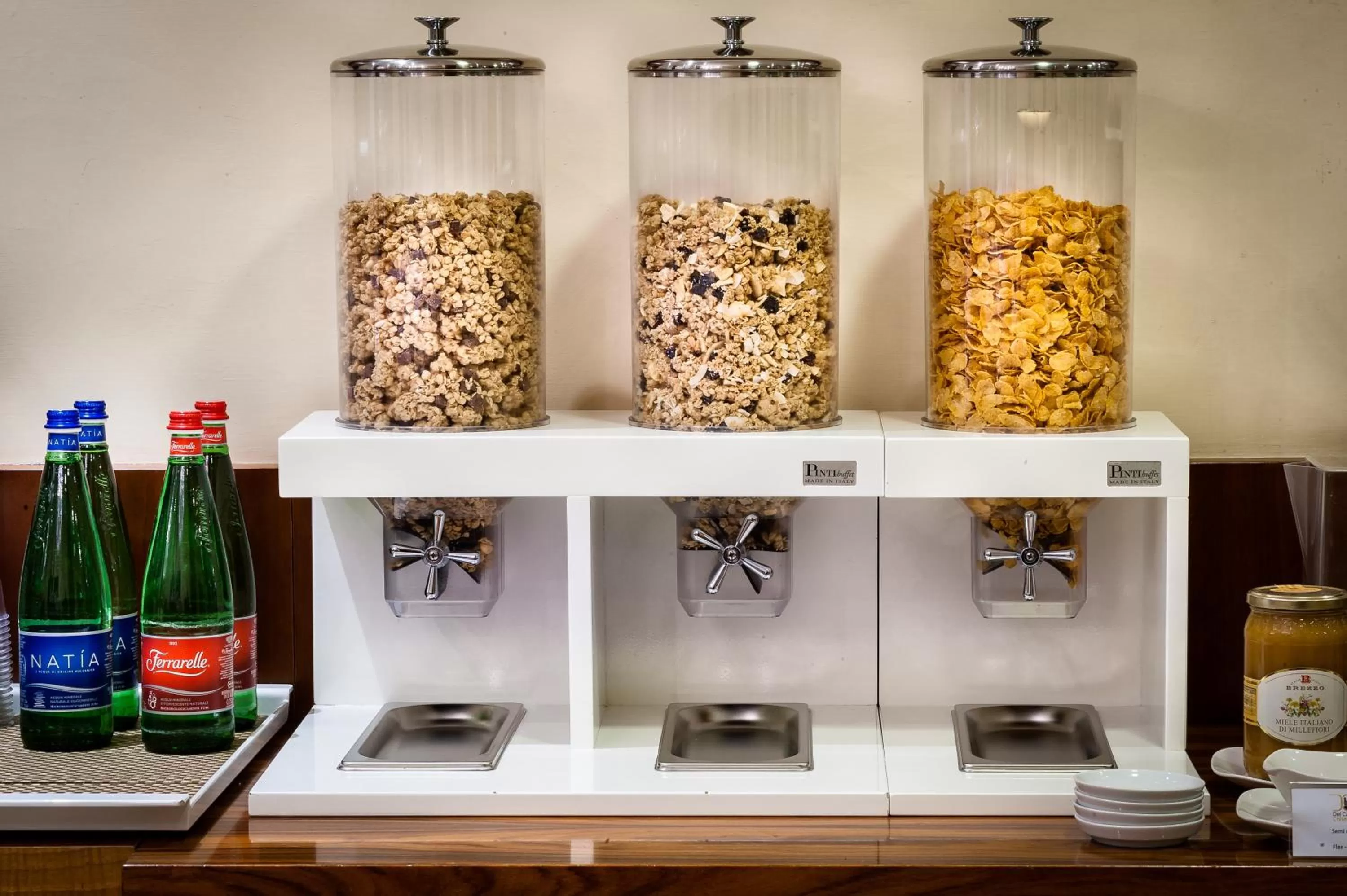 Buffet breakfast in Hotel dei Cavalieri Caserta - La Reggia