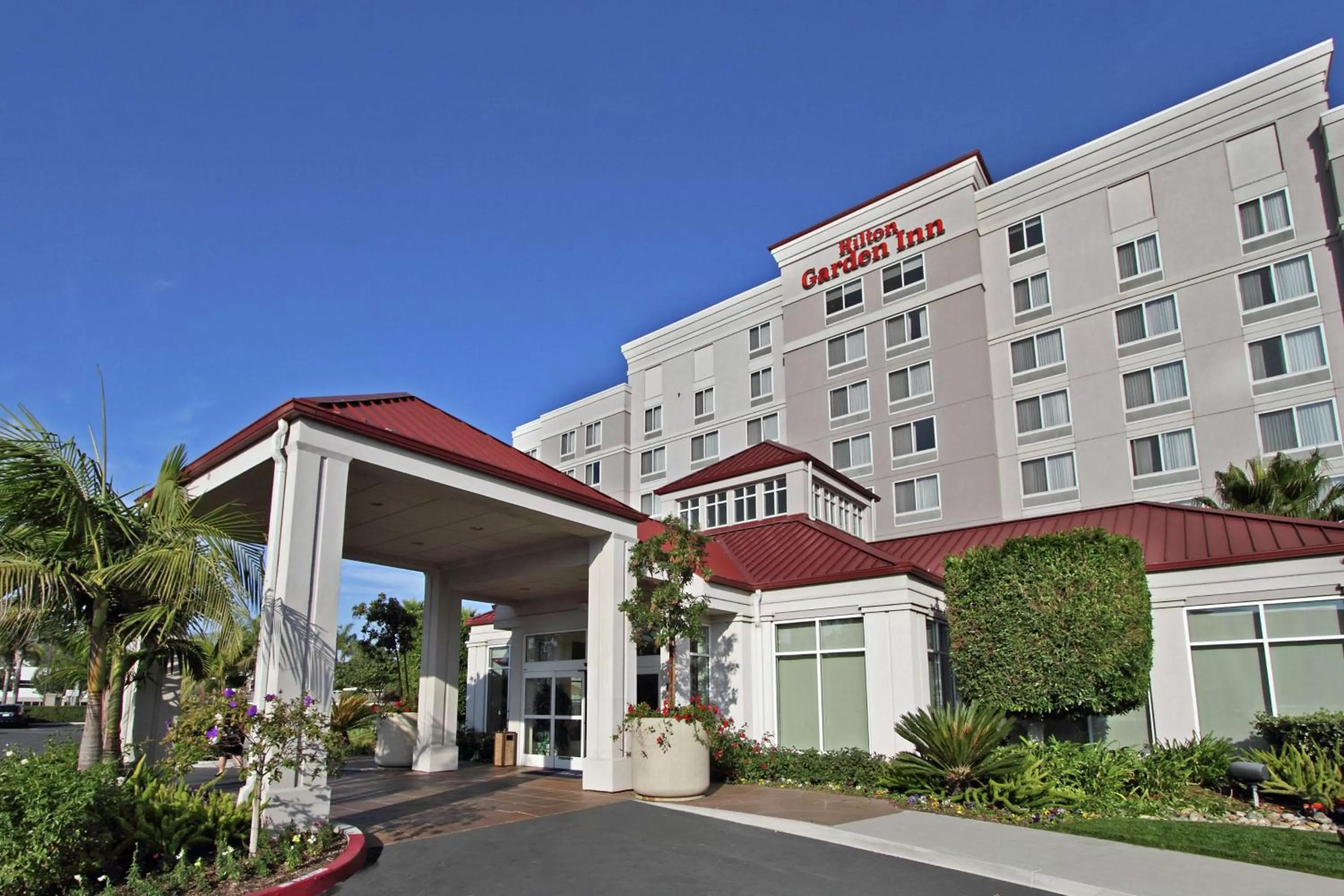 Property building in Hilton Garden Inn Oxnard/Camarillo