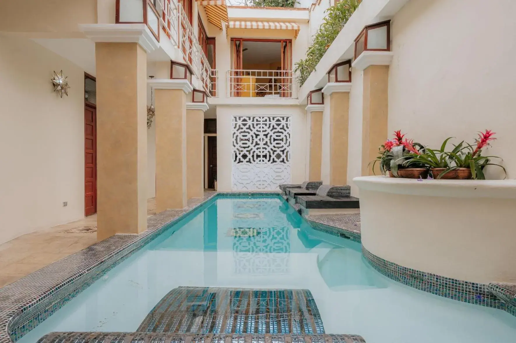 Swimming pool in Casa Sánchez Hotel