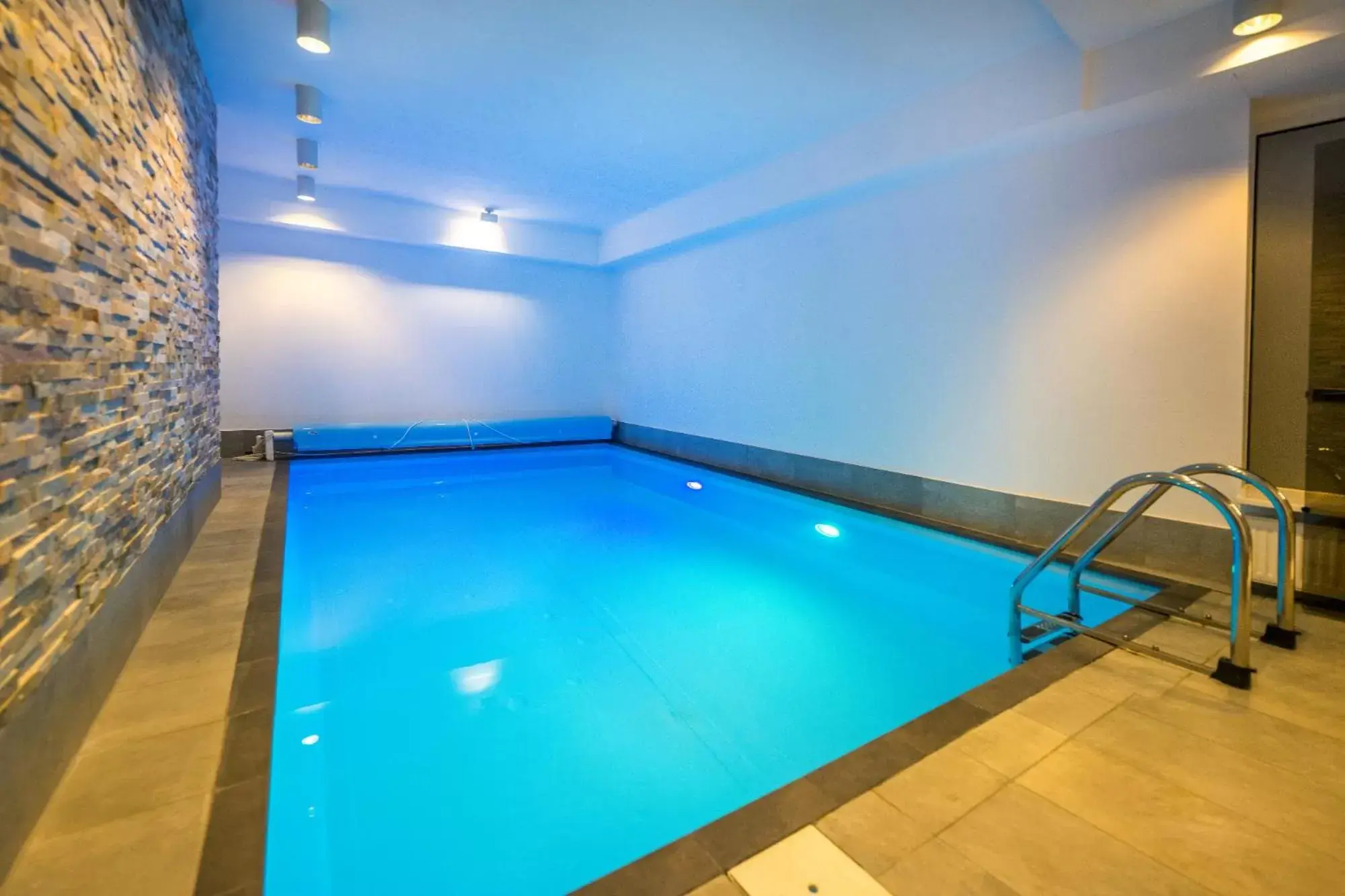 Spa and wellness centre/facilities, Swimming Pool in Moselromantik Hotel Kessler Meyer