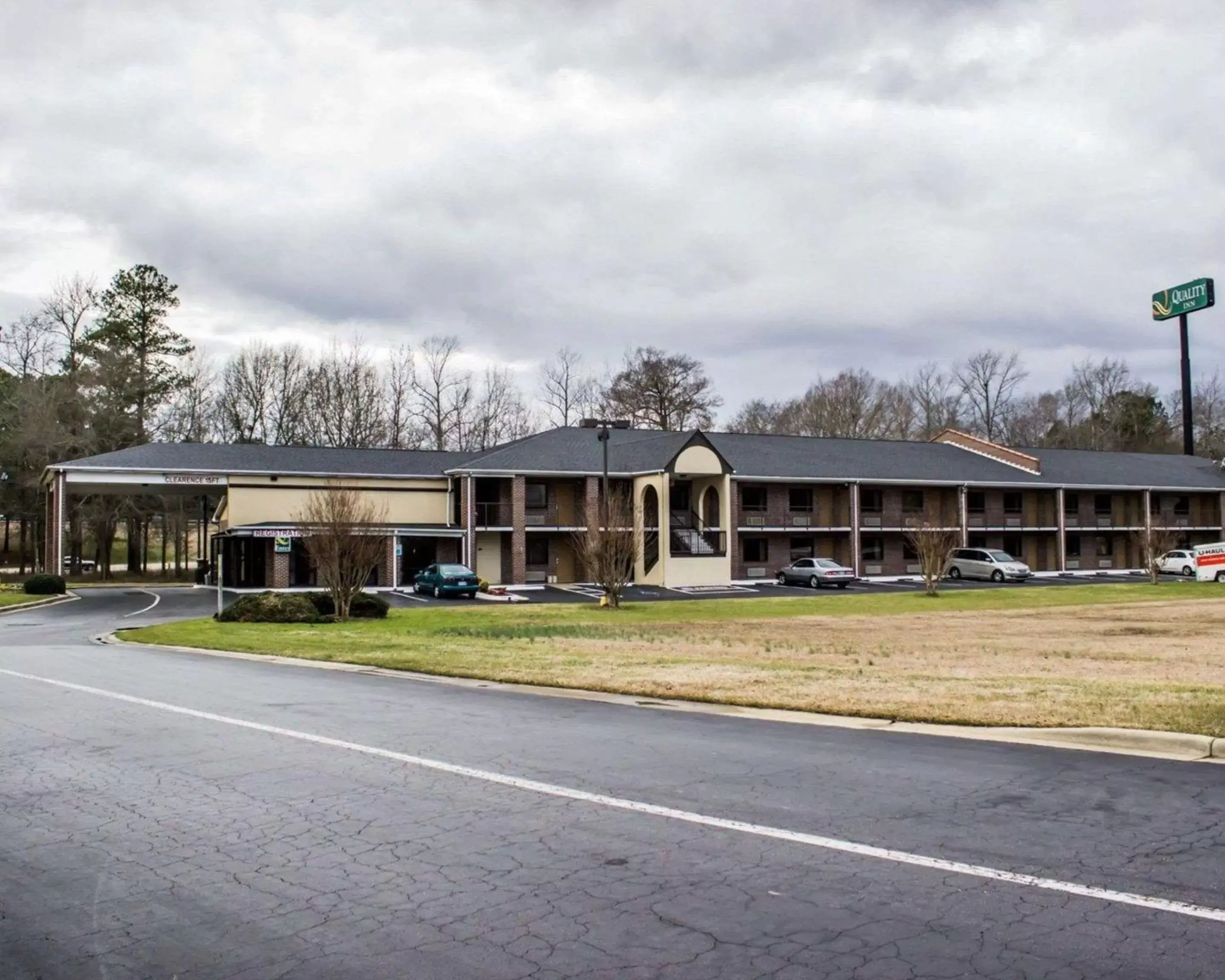 Property Building in Quality Inn Kenly I-95