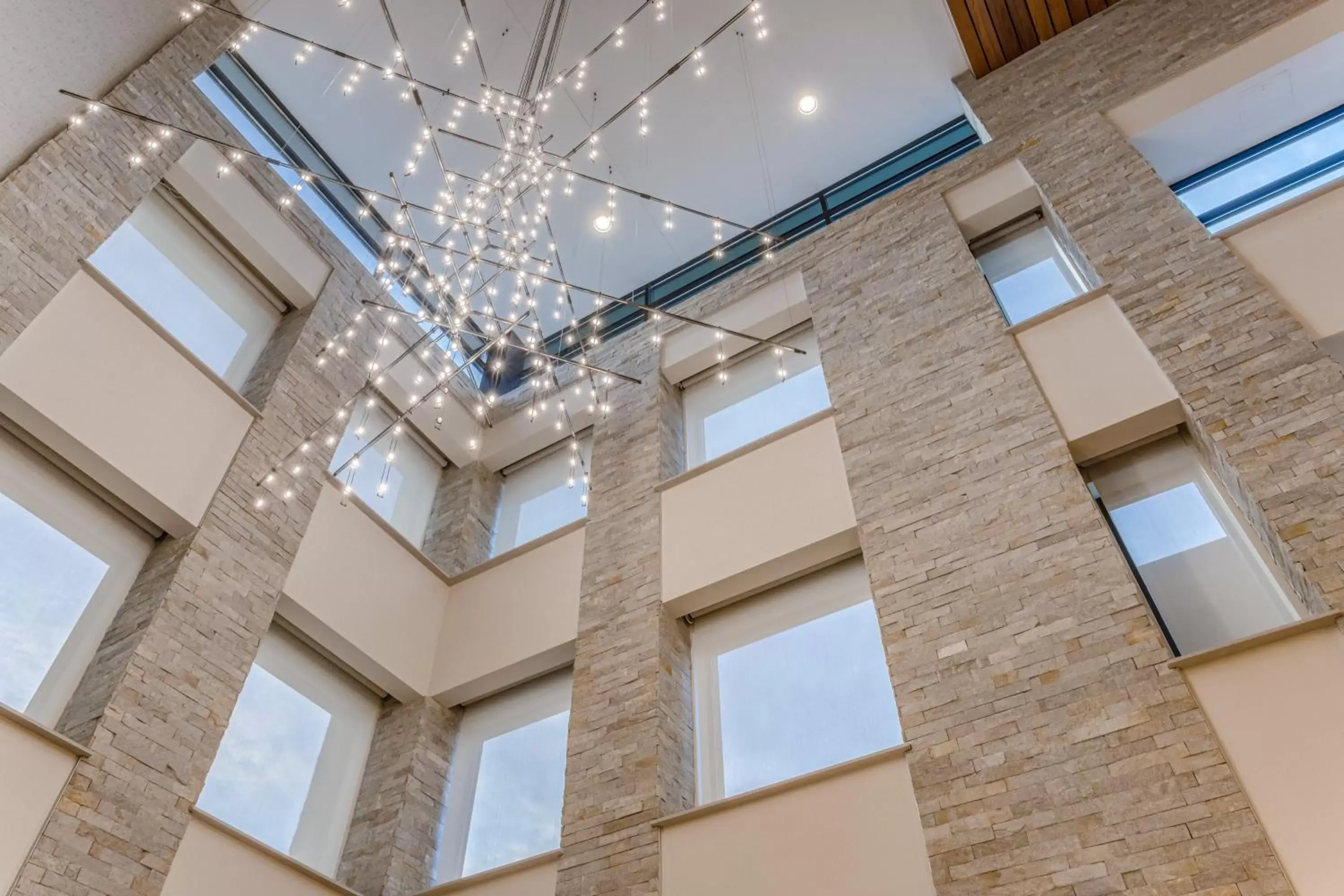 Property building in Holiday Inn - Columbus by IHG Property building in Holiday Inn - Columbus by IHG