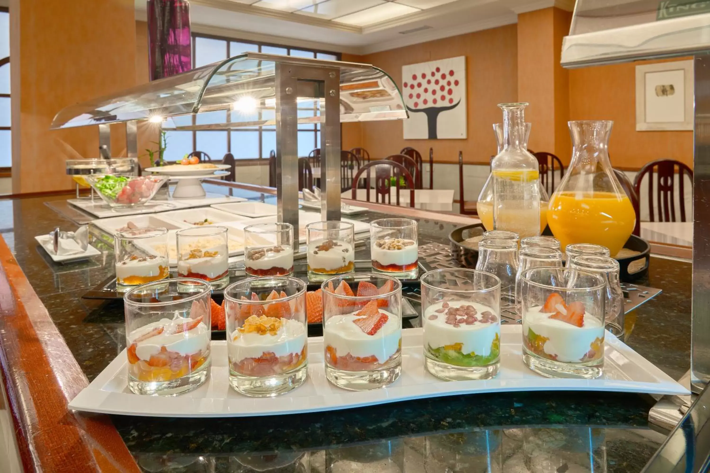 Buffet breakfast in Hotel Macià Cóndor