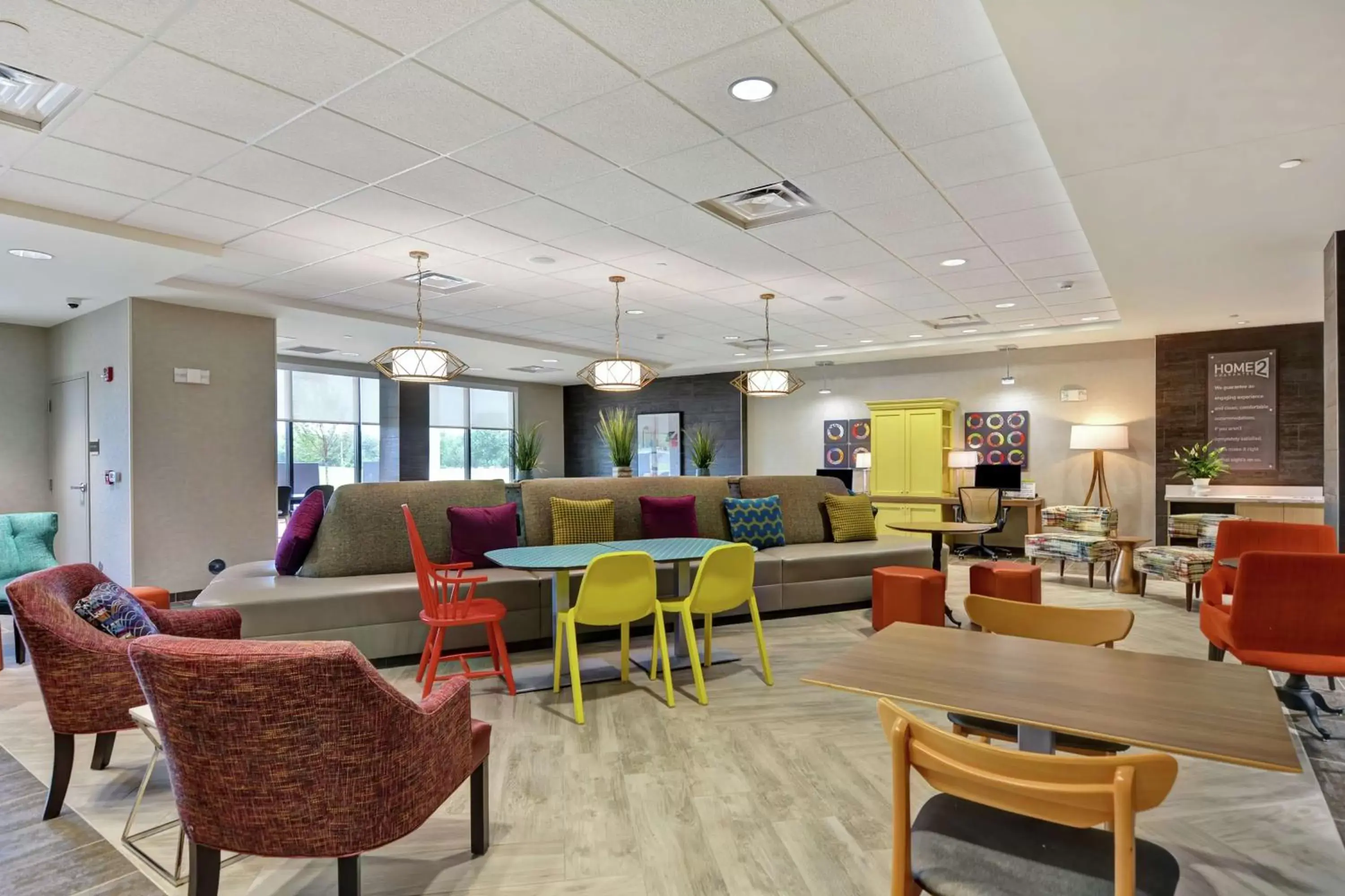 Lobby or reception, Restaurant/Places to Eat in Home2 Suites By Hilton Madison Huntsville Airport