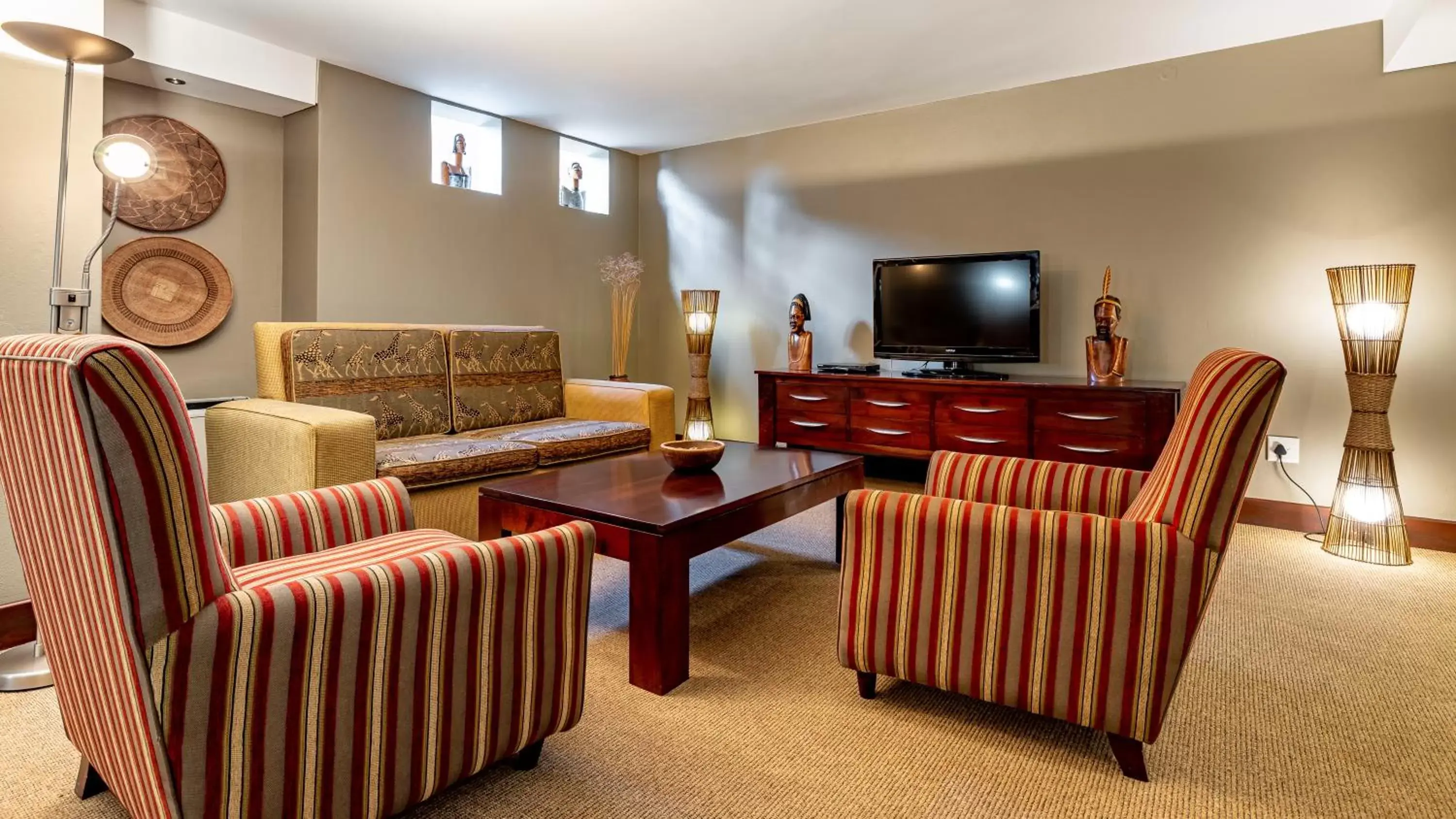 Seating Area in African Sky Pine Lake Inn