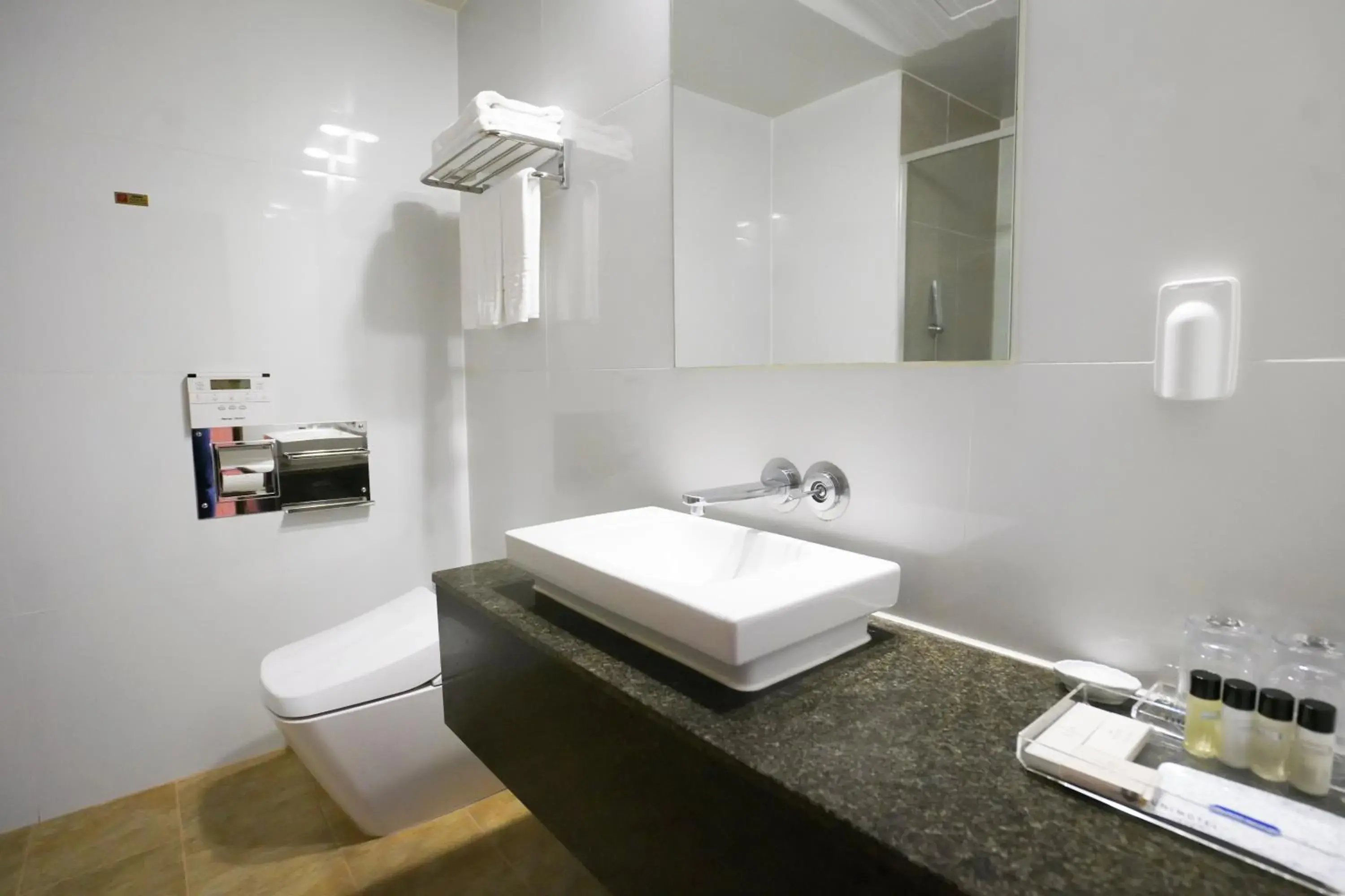 Toilet, Bathroom in Uni Hotel Jeju