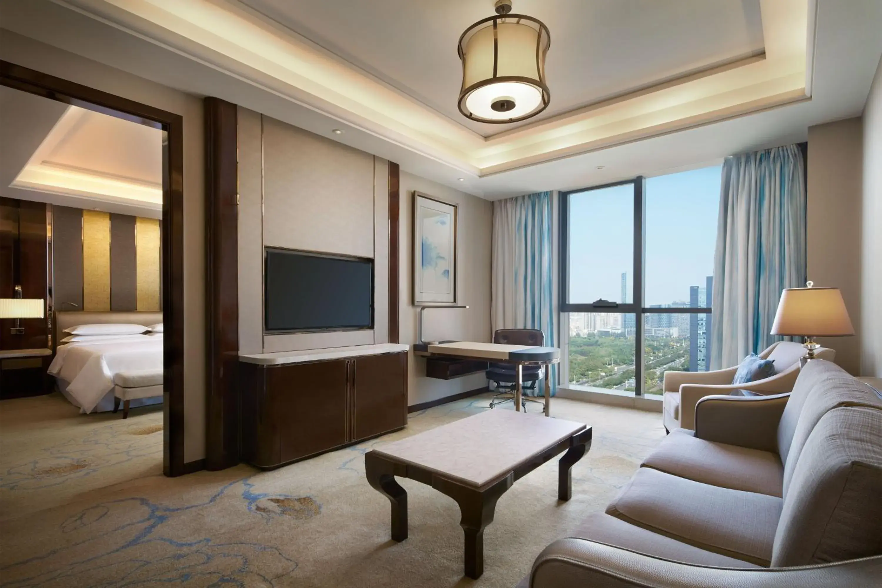 Living room, Seating Area in Sheraton Grand Zhengzhou Hotel