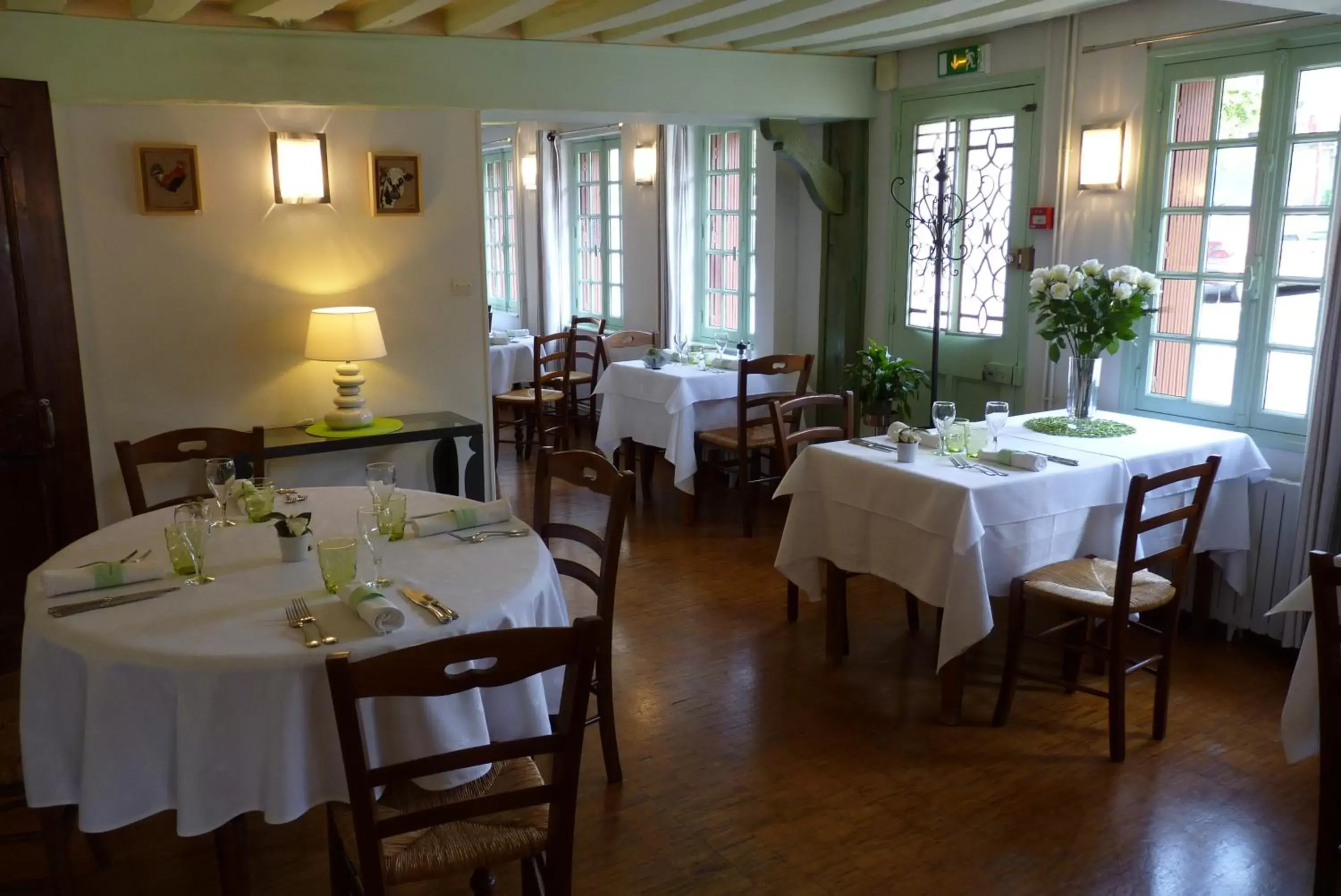 Restaurant/Places to Eat in Hôtel-Restaurant La P'tite Auberge