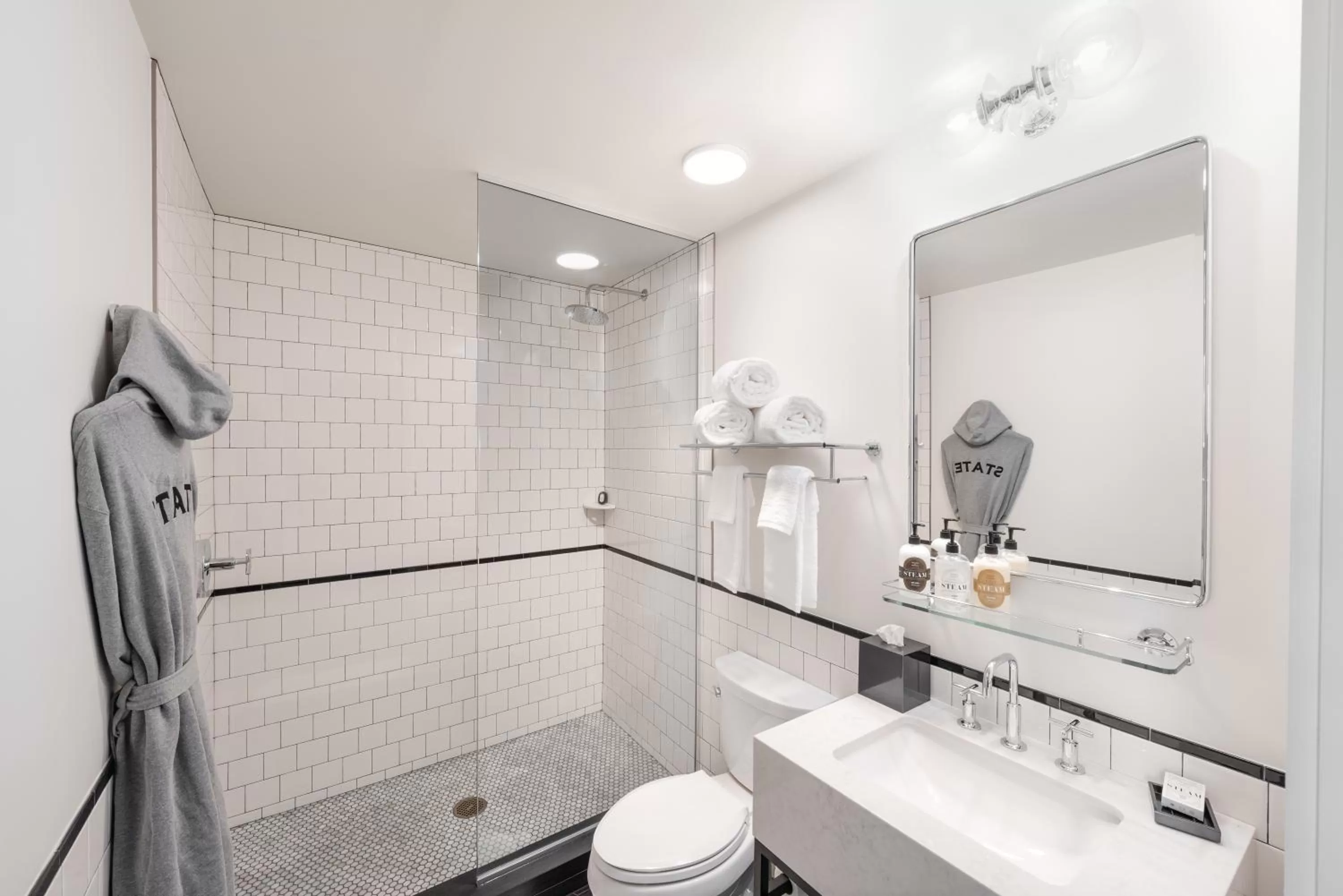 Shower in The State Hotel