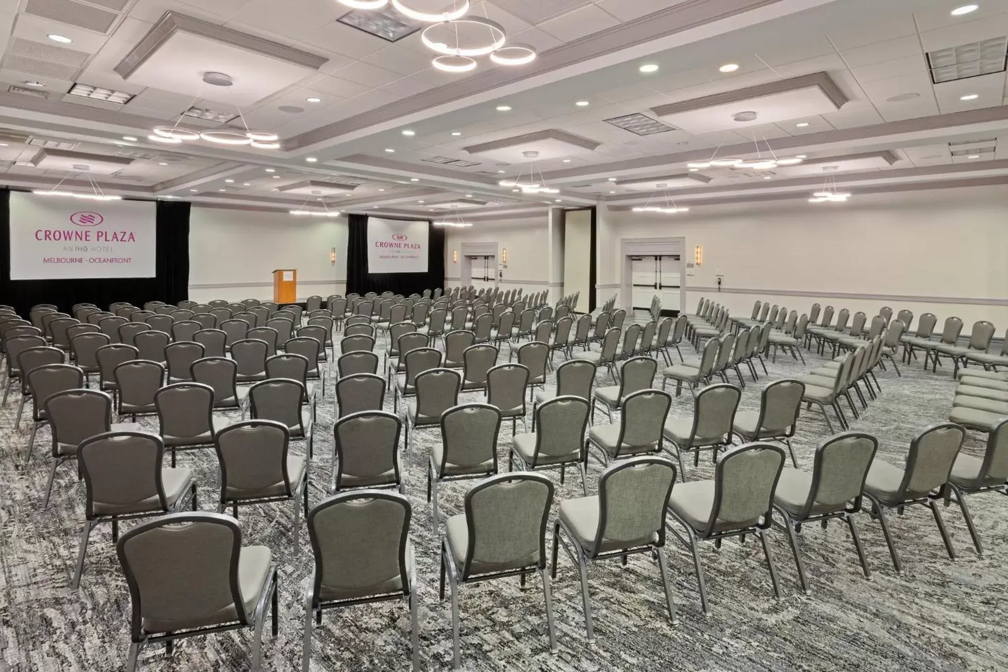 Meeting/conference room in Crowne Plaza Melbourne-Oceanfront, an IHG Hotel