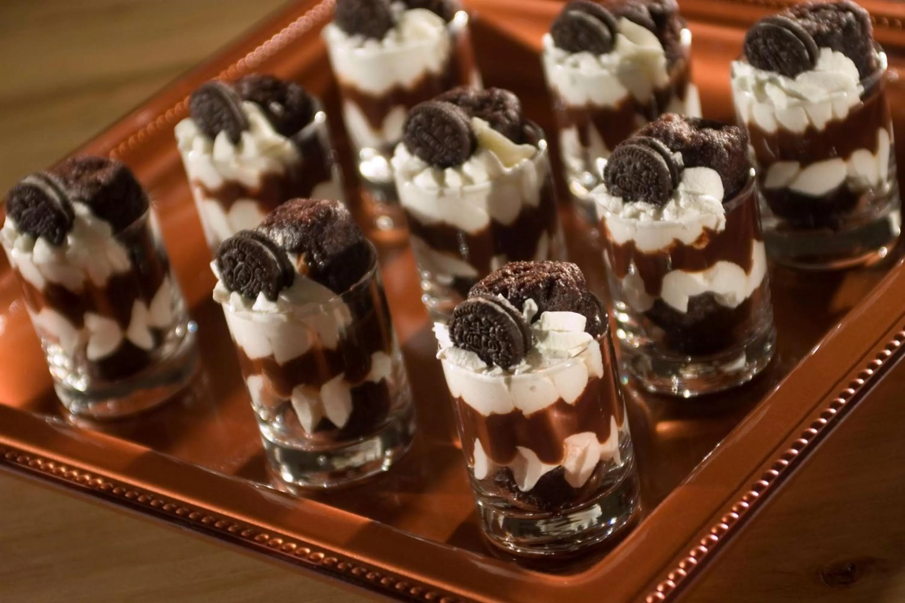 Dining area in Embassy Suites by Hilton West Palm Beach Central