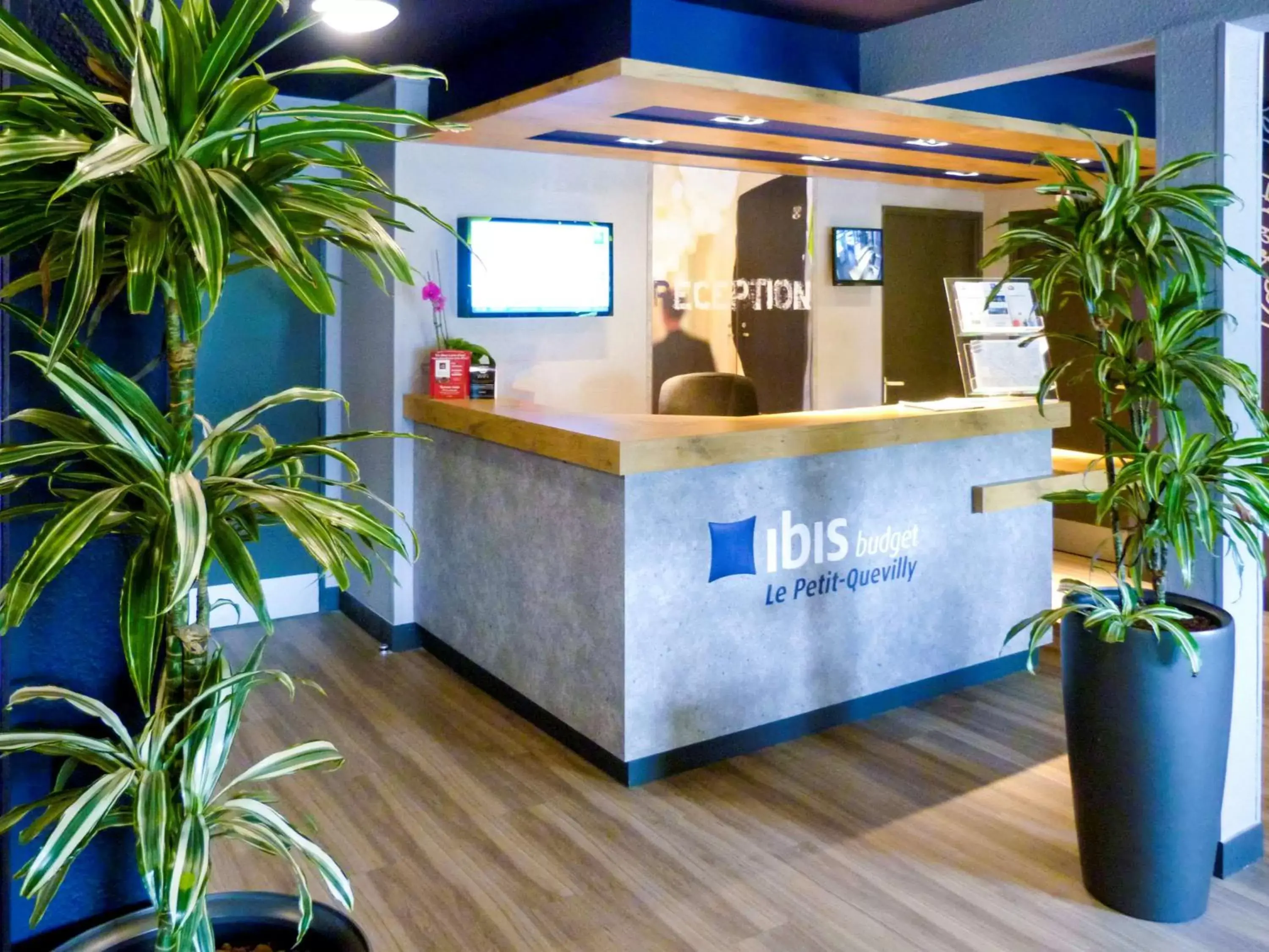 On site, Lobby/Reception in Ibis budget Rouen Petit Quevilly