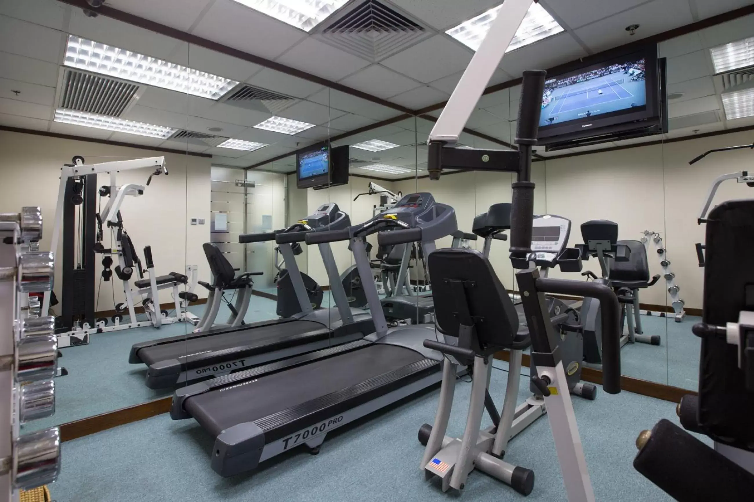 Fitness centre/facilities, Fitness Center/Facilities in Rosedale Hotel Hong Kong